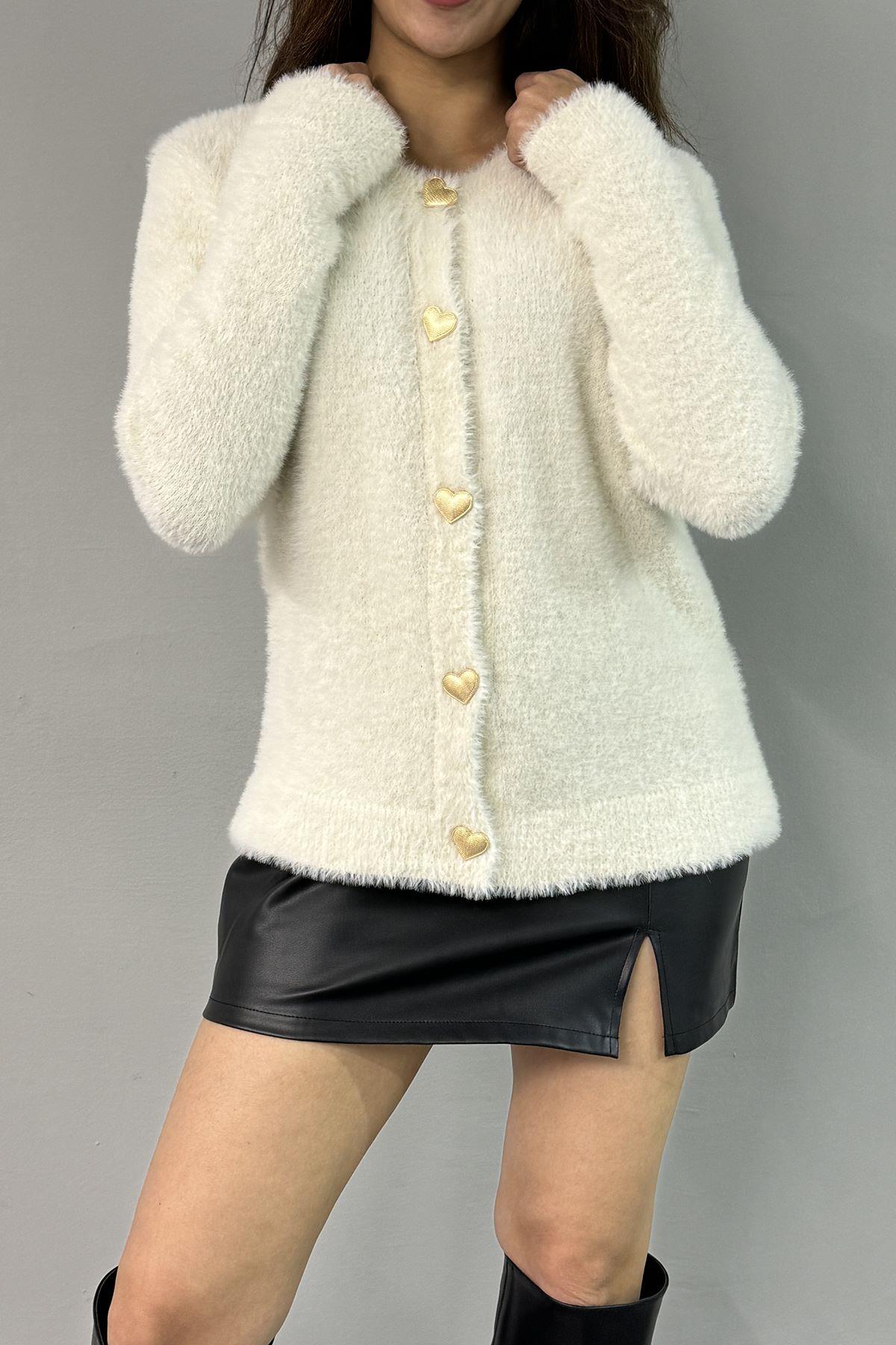 ANGORA KALP DÜĞME DETAY HIRKA