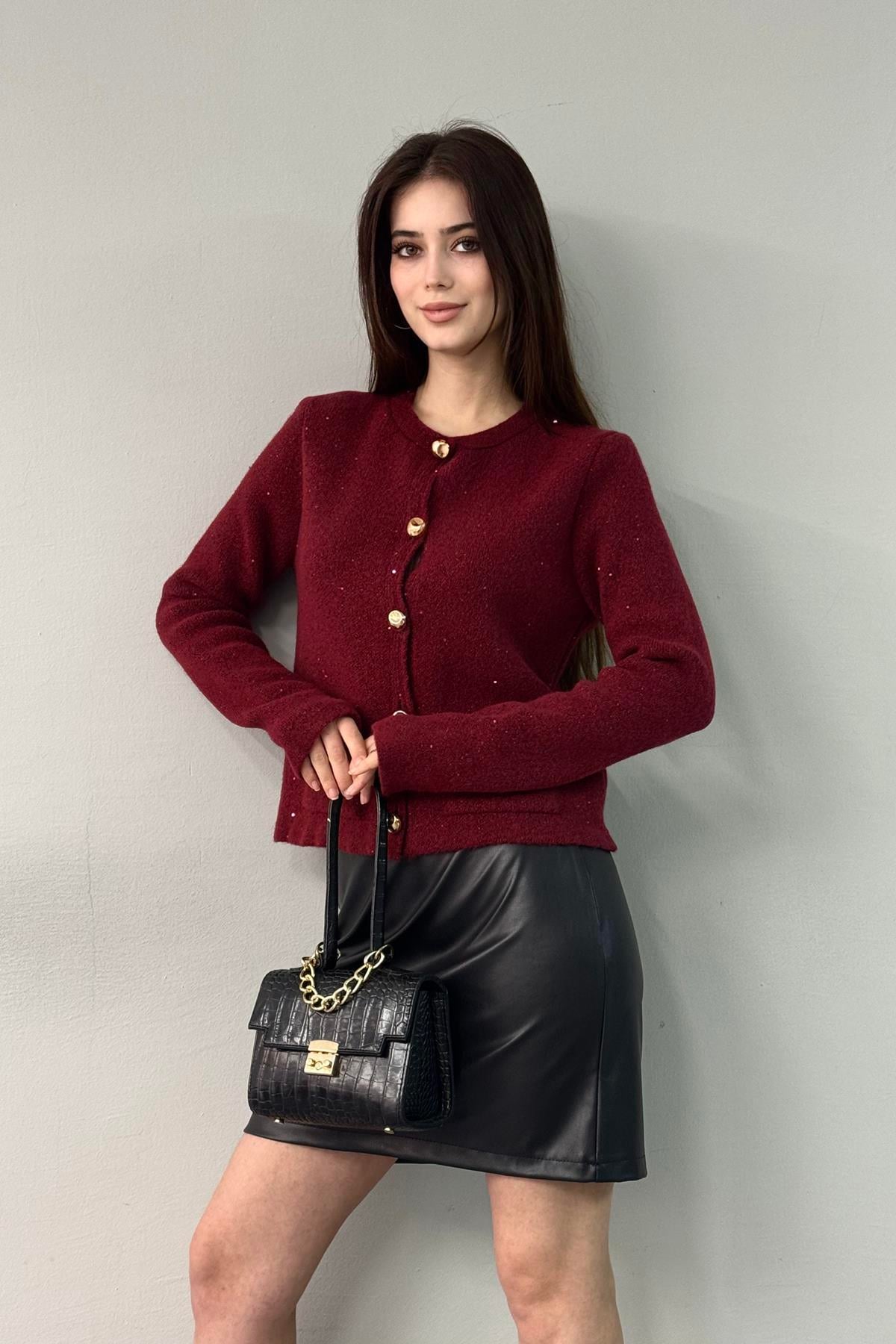 BİSİKLET YAKA PULLU SİMLİ DÜĞMELİ TRIKO HIRKA