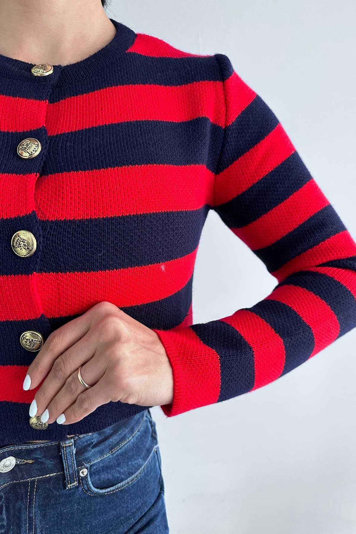ÇİZGİLİ CROP HIRKA