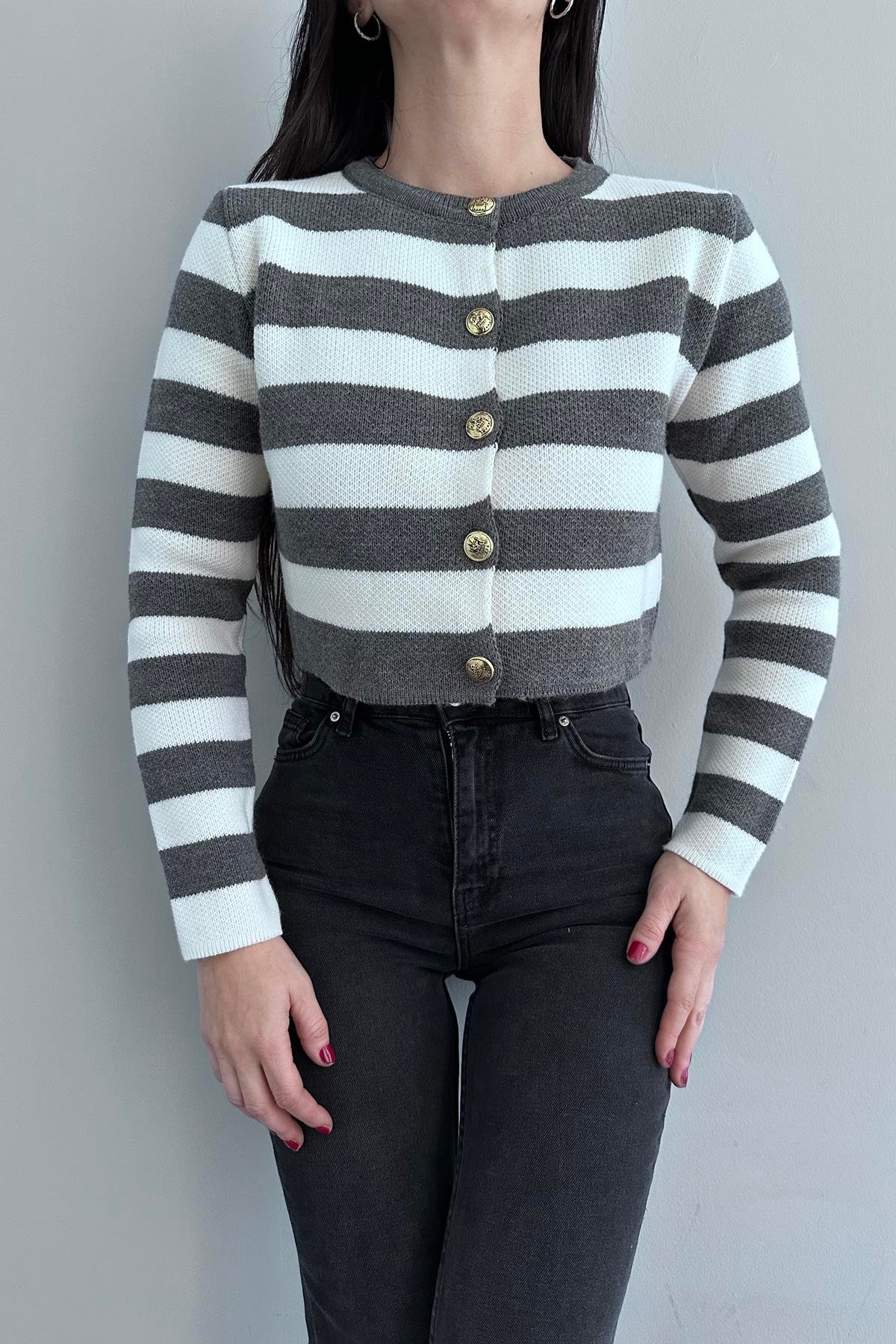 ÇİZGİLİ CROP HIRKA