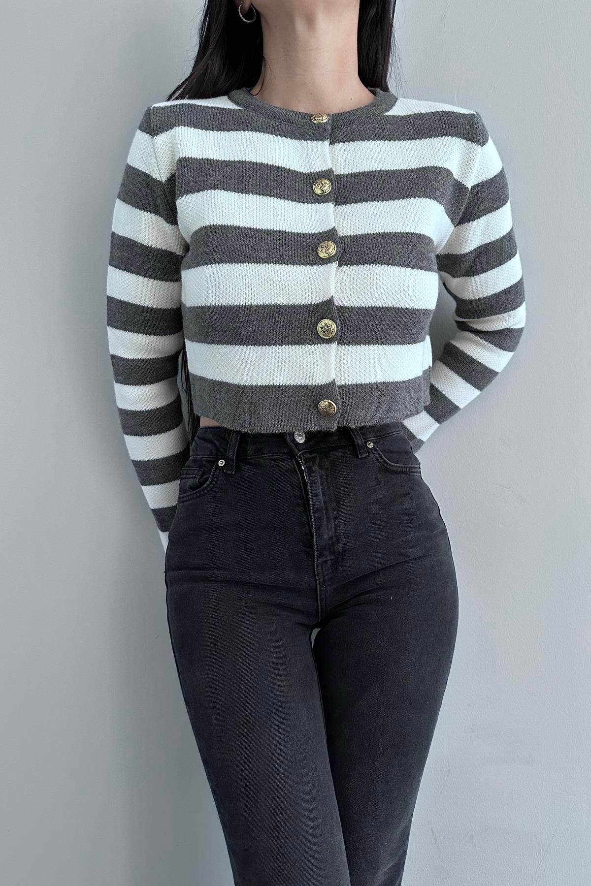 ÇİZGİLİ CROP HIRKA