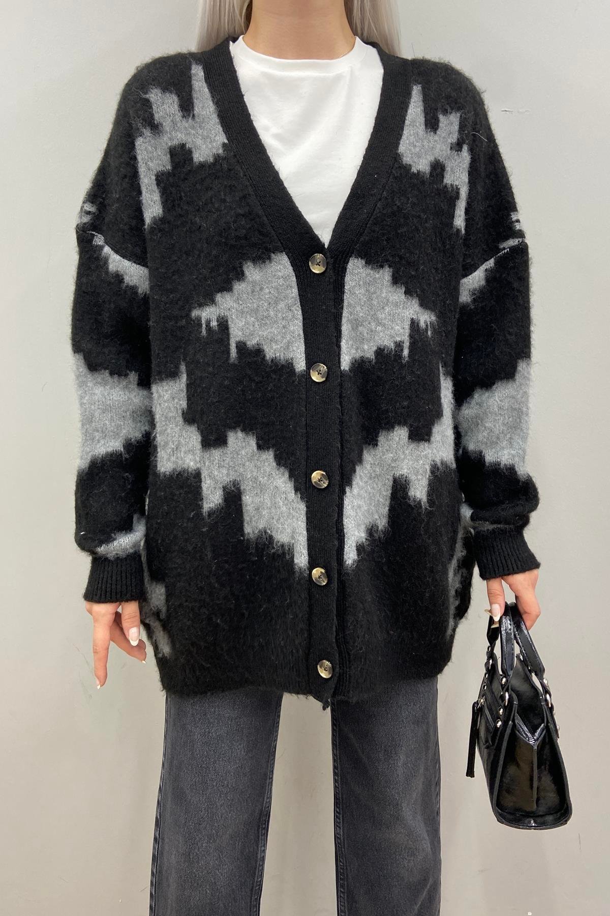 DESENLİ ŞARDONLU HIRKA