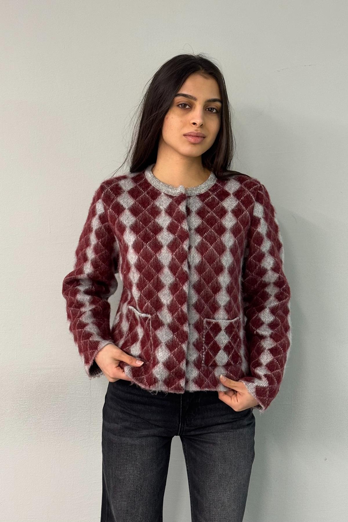DESENLİ YUMUŞAK DOKULU HIRKA