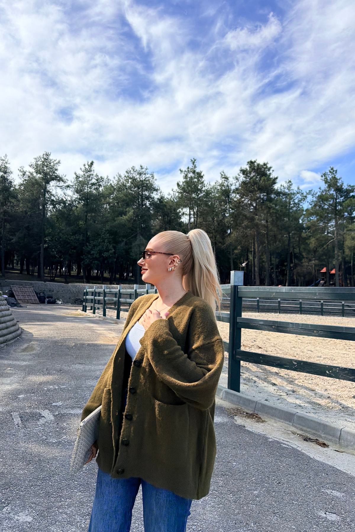 OVERSİZE YÜN KARIŞIMLI TRIKO HIRKA