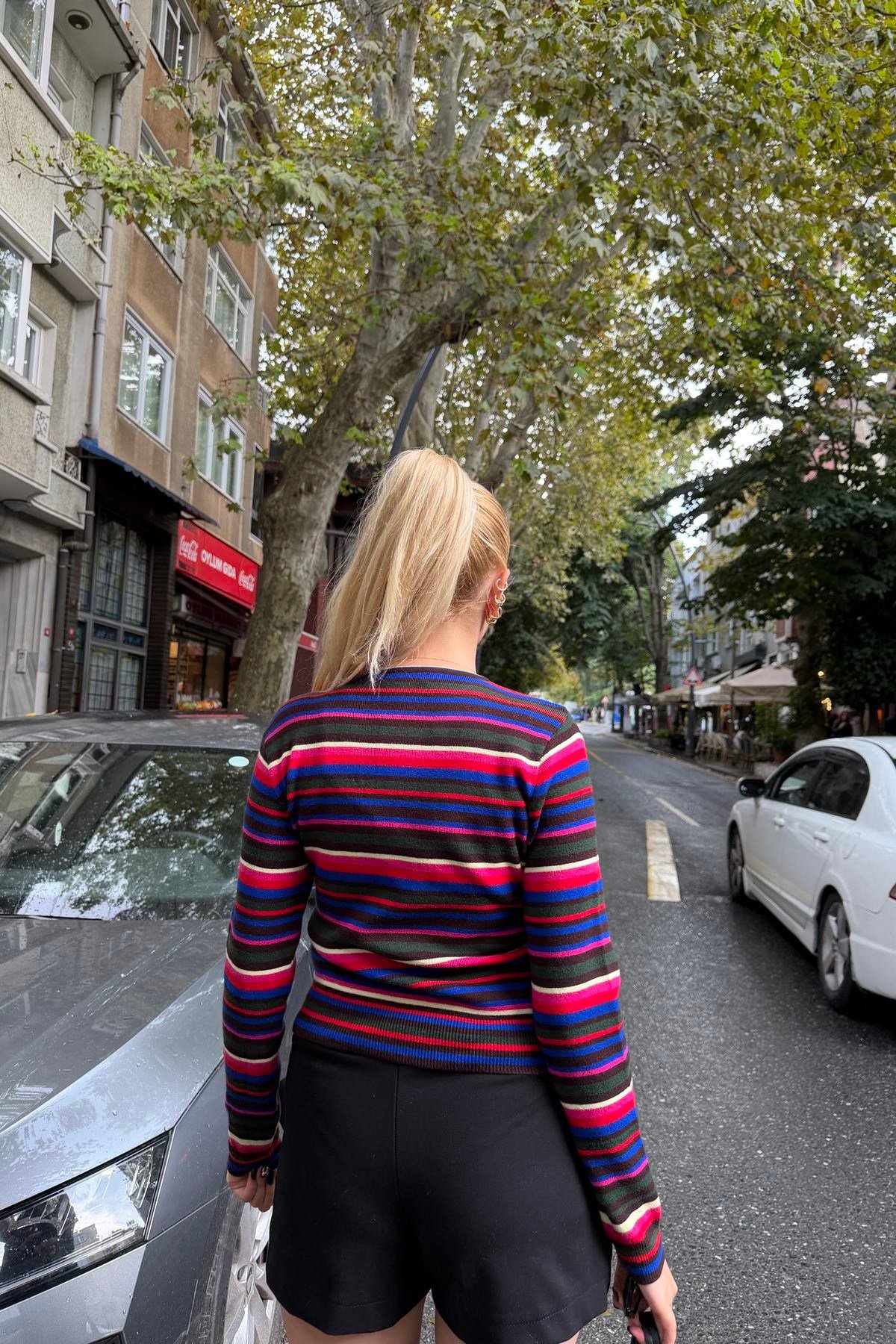 RENKLİ ÇİZGİ DETAY TRIKO HIRKA