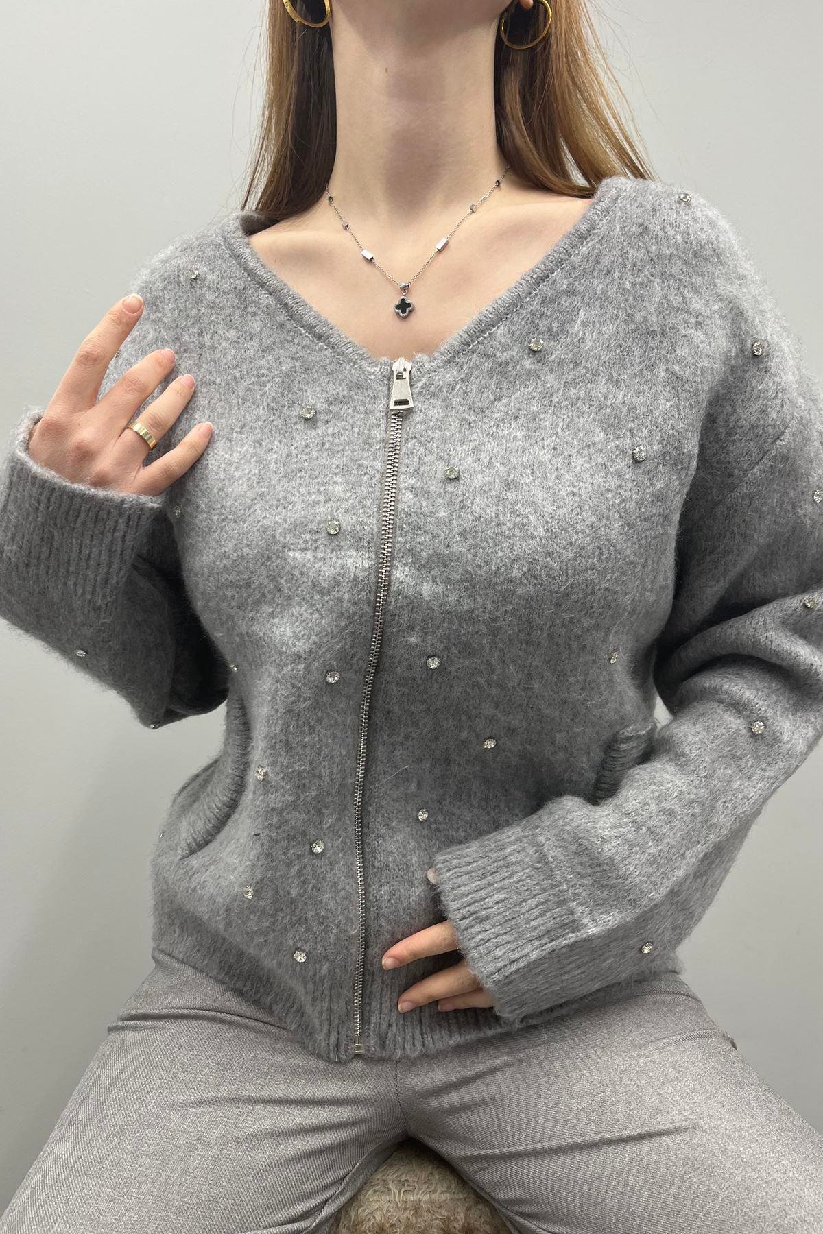 TAŞ DETAYLI FERMUARLI HIRKA