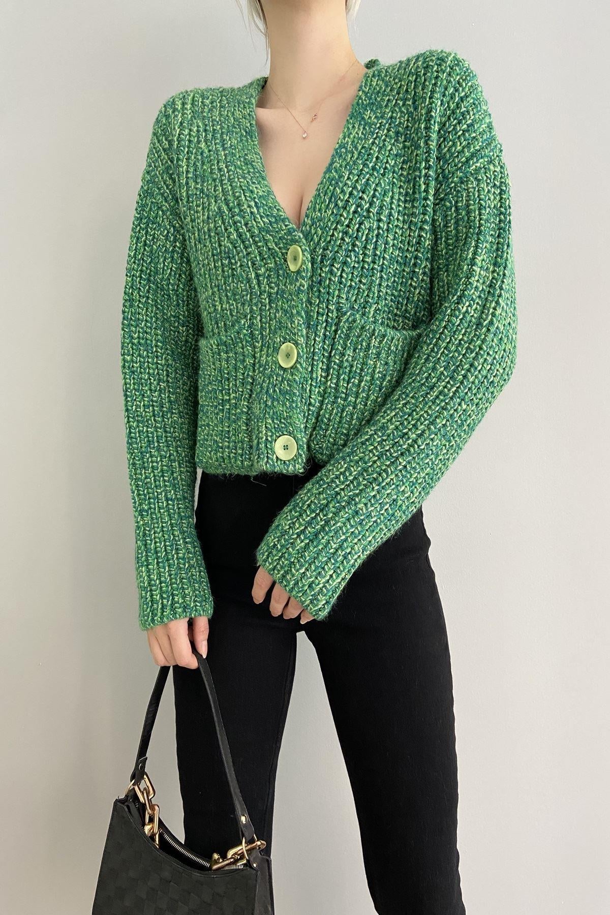 V YAKA CROP HIRKA