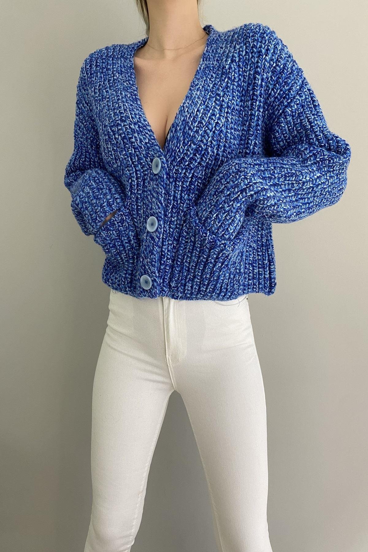 V YAKA CROP HIRKA
