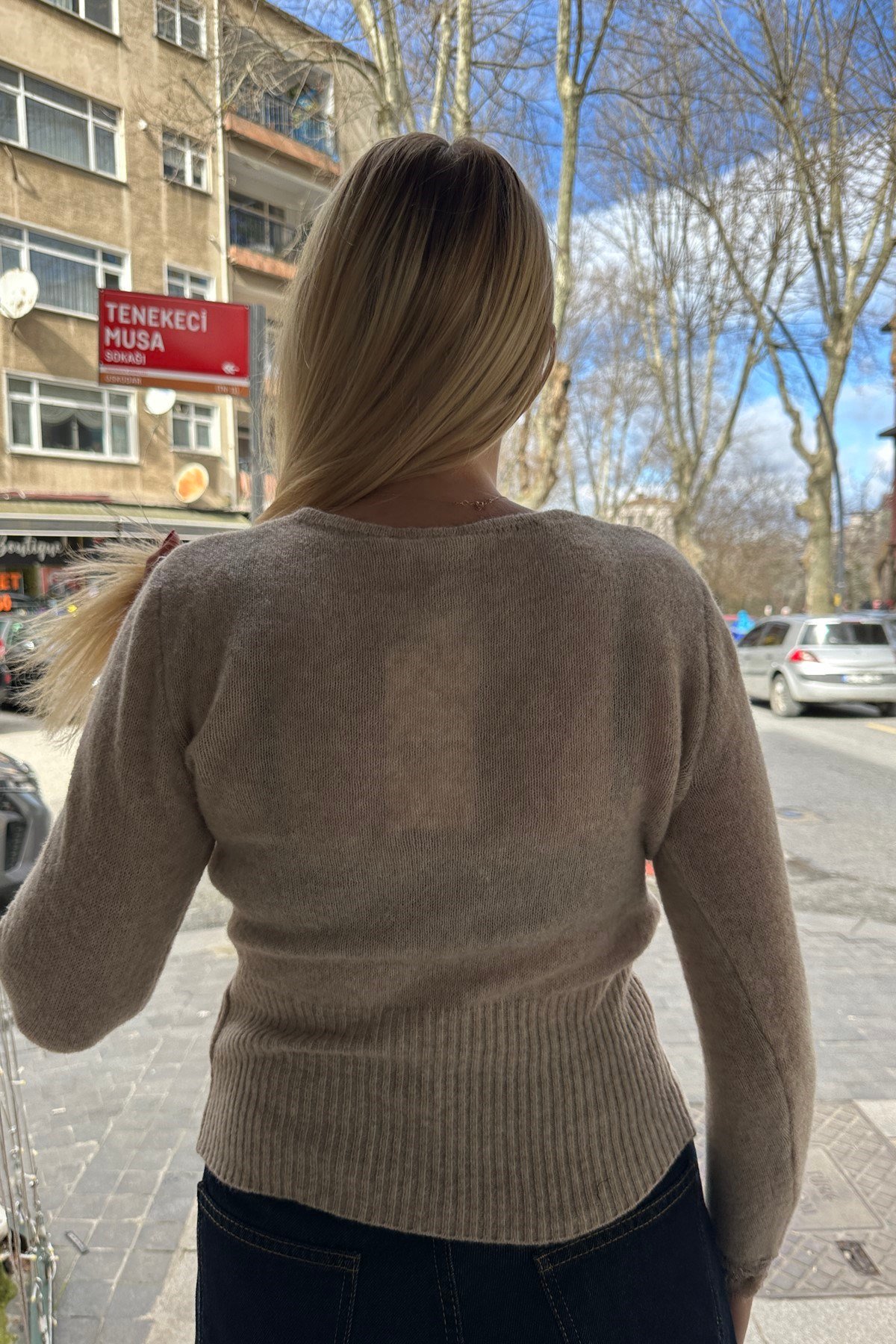 V YAKA DANTEL DETAY TRIKO HIRKA