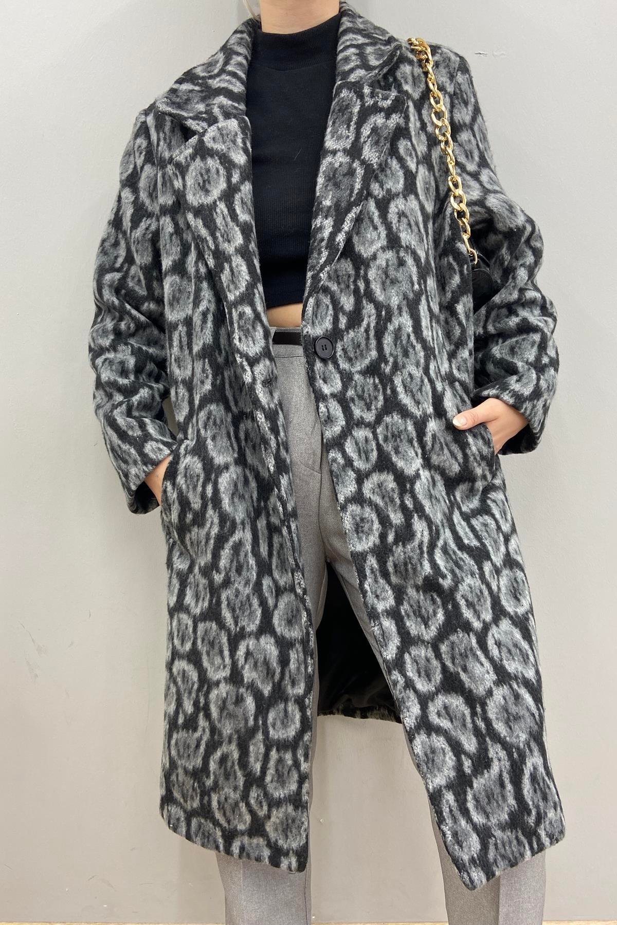 LEOPAR DESEN KABAN