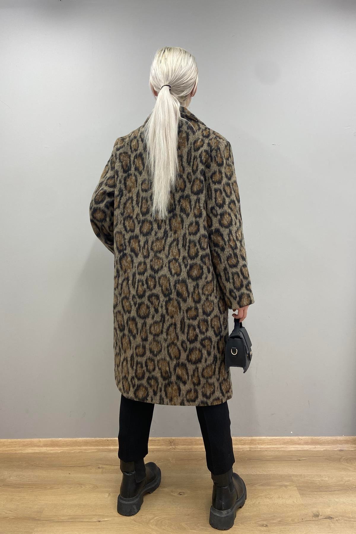 LEOPAR DESEN KABAN