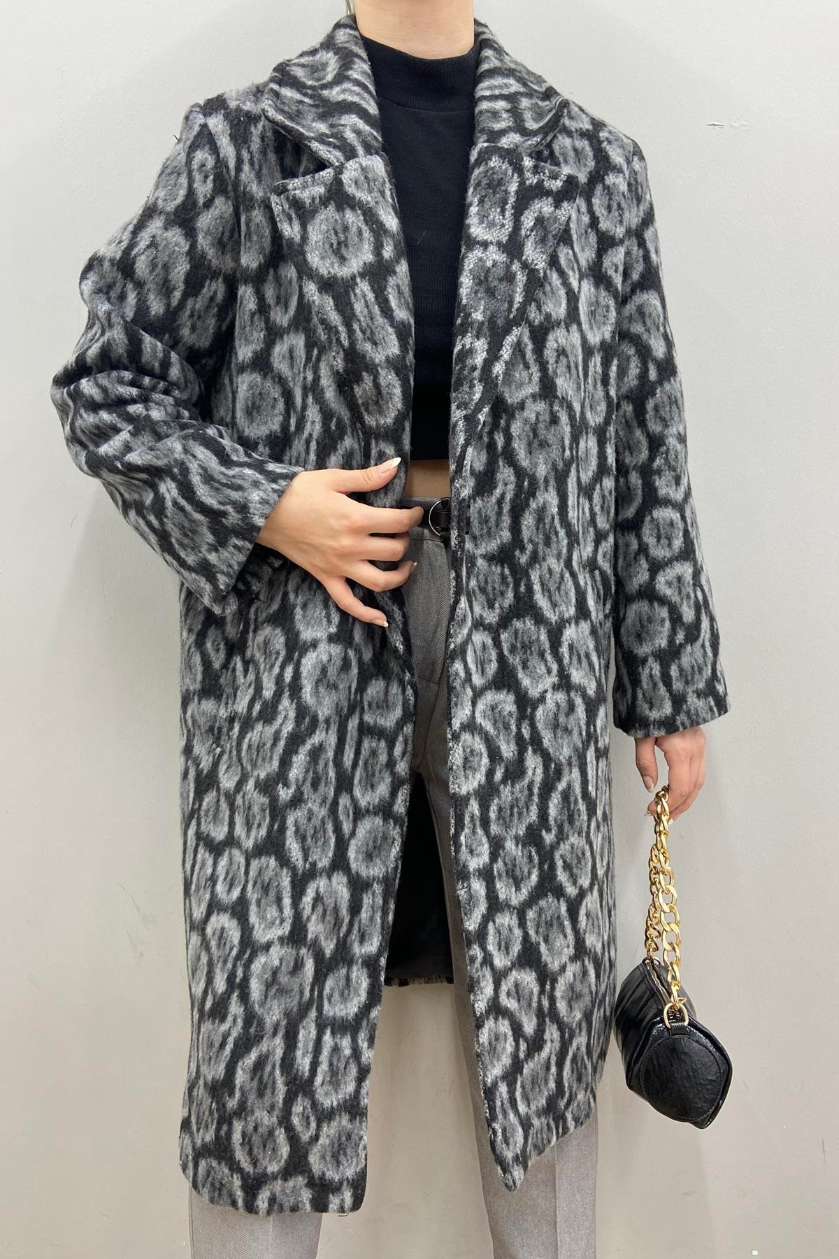 LEOPAR DESEN KABAN