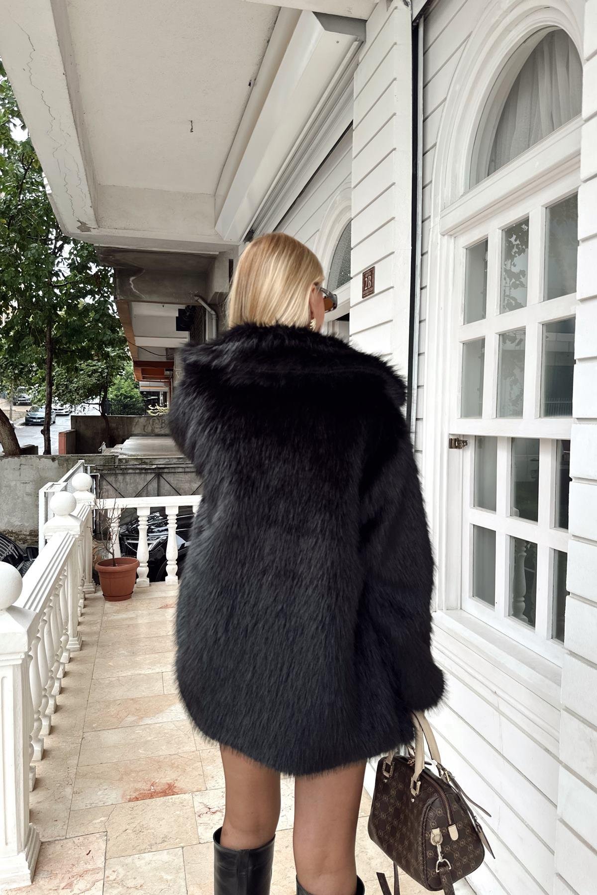 YAKALI ÖN FERMUARLI KÜRK MONT
