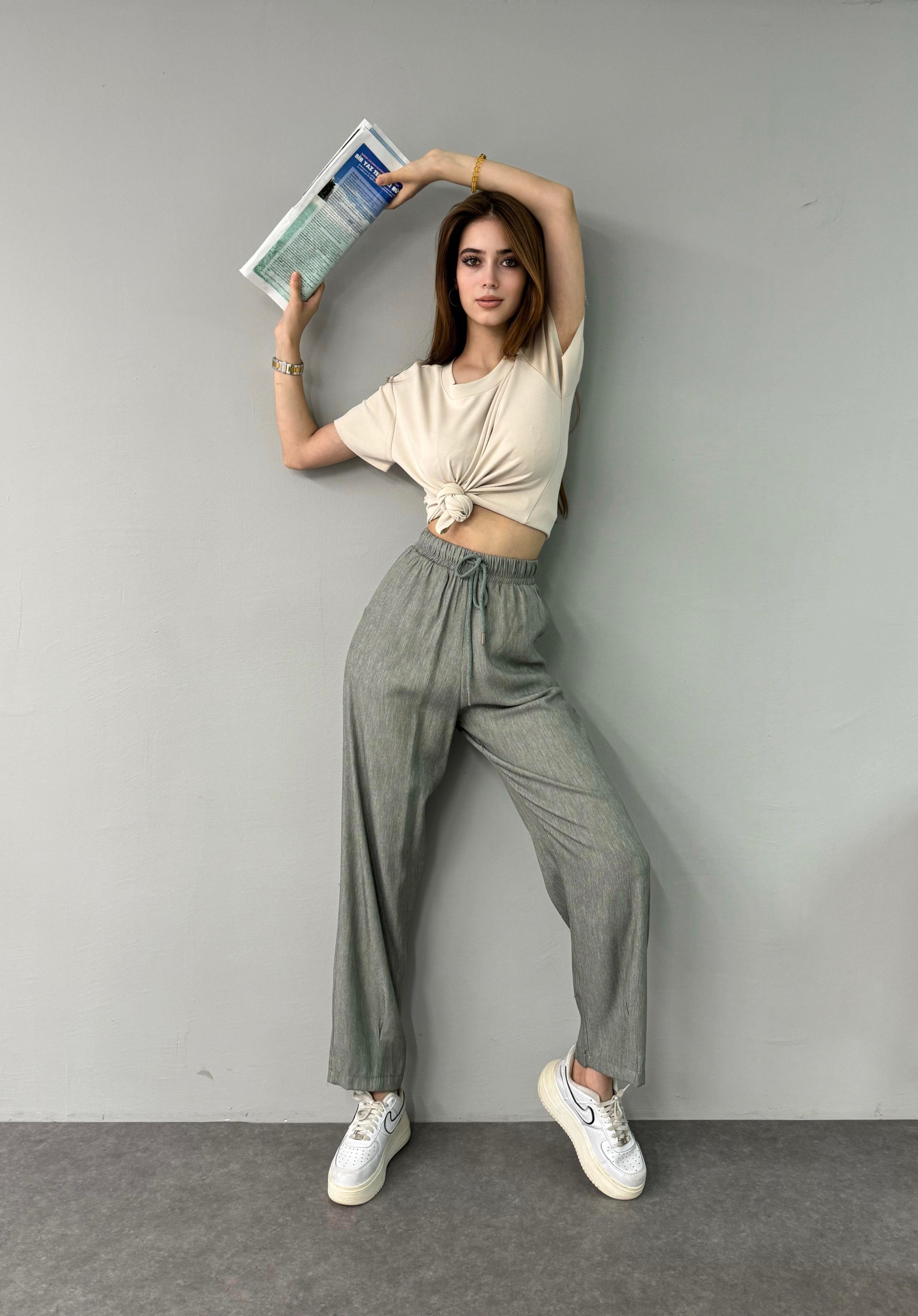 BEL LASTİKLİ PAÇA DİKİŞLİ PANTALON