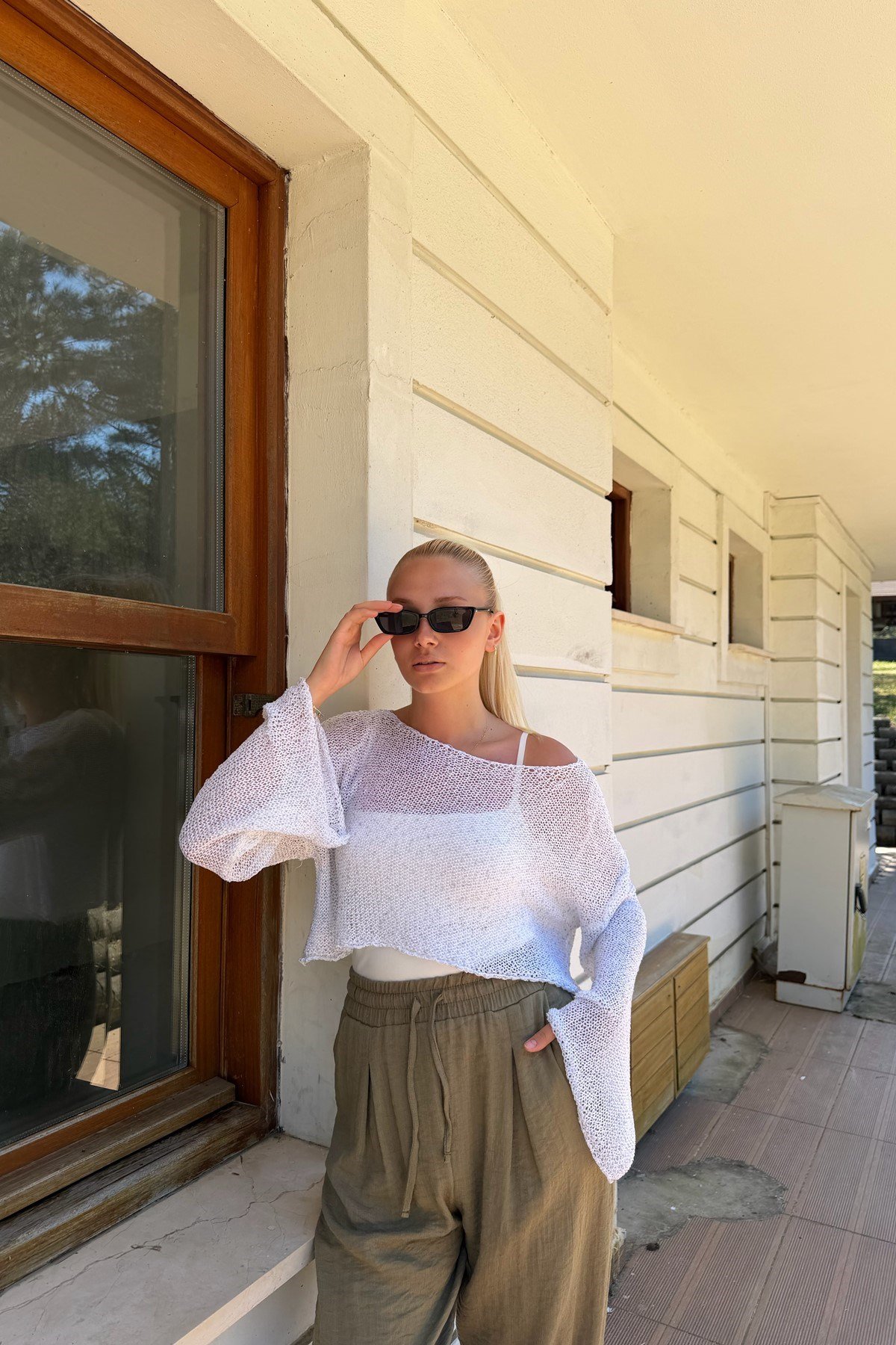 PARLAK TAŞLI BEACH CROP TOP