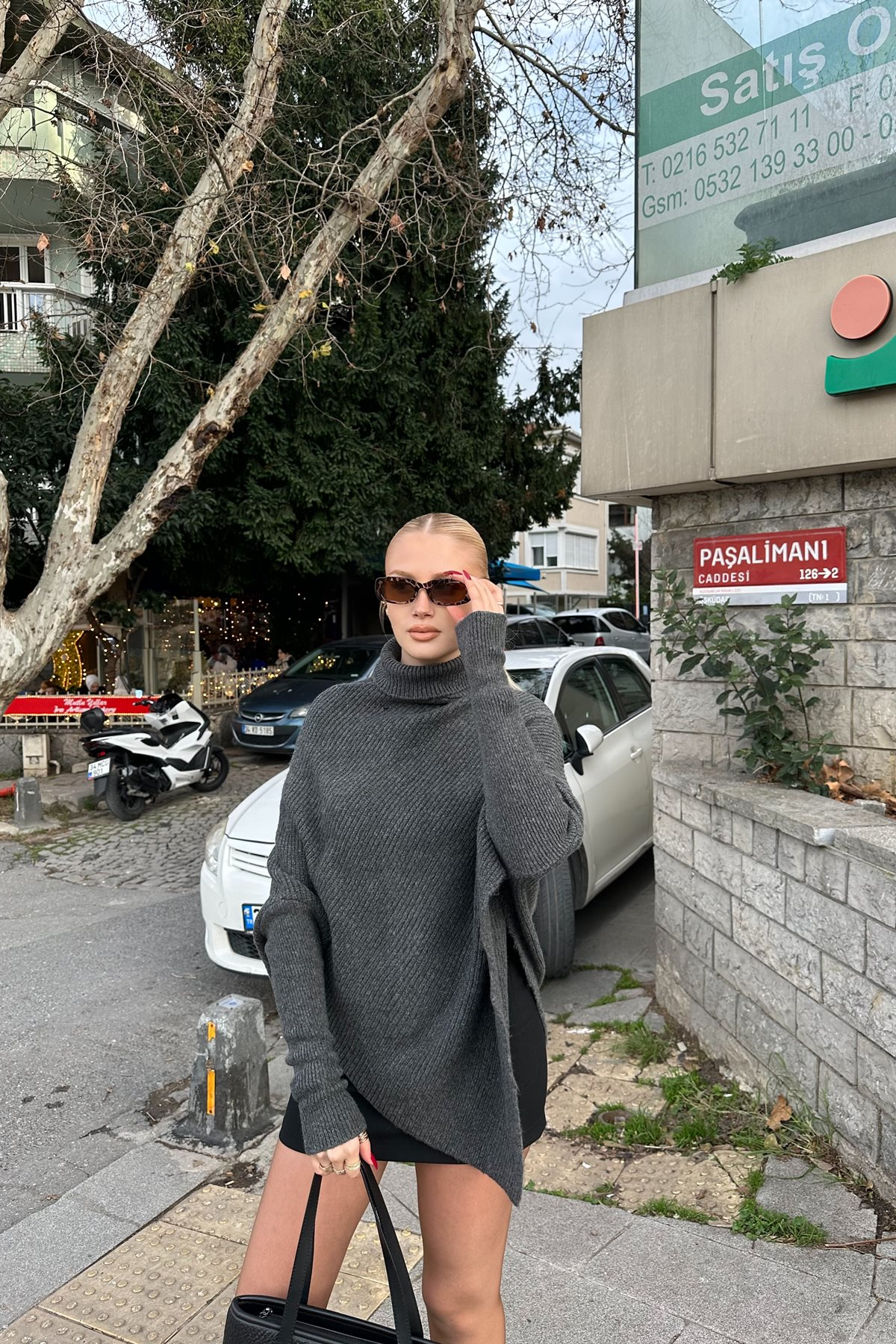 BALIKÇI YAKA ASİMETRİK DETAY TRIKO KAZAK