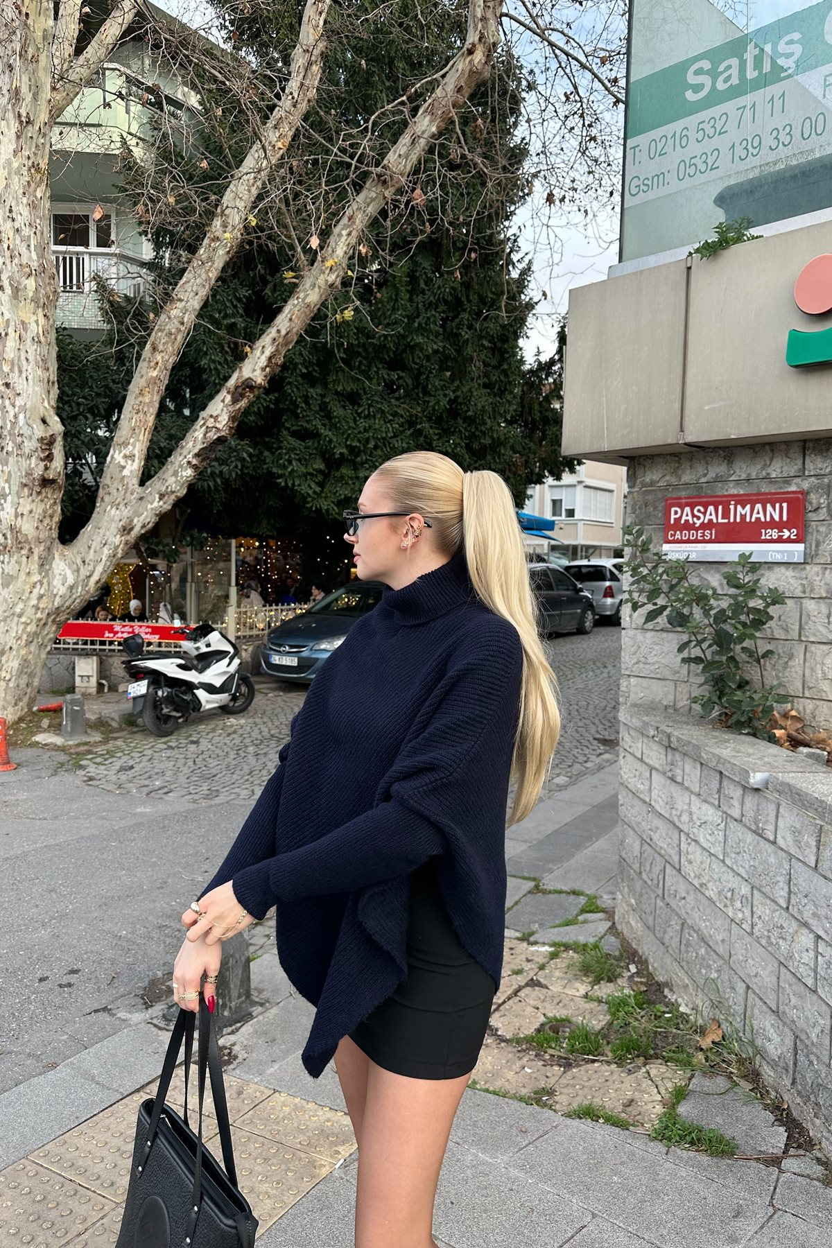 BALIKÇI YAKA ASİMETRİK DETAY TRIKO KAZAK