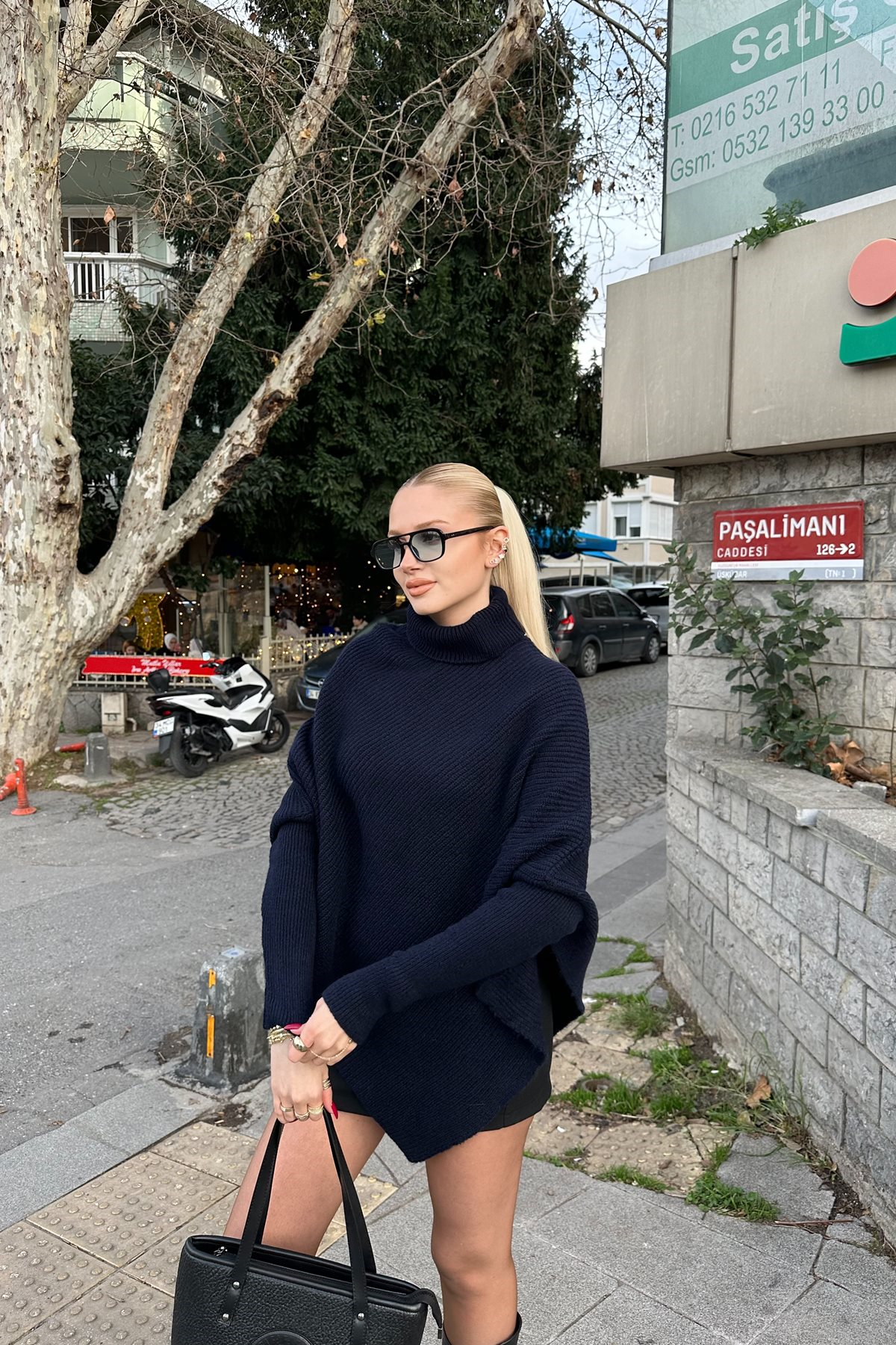 BALIKÇI YAKA ASİMETRİK DETAY TRIKO KAZAK