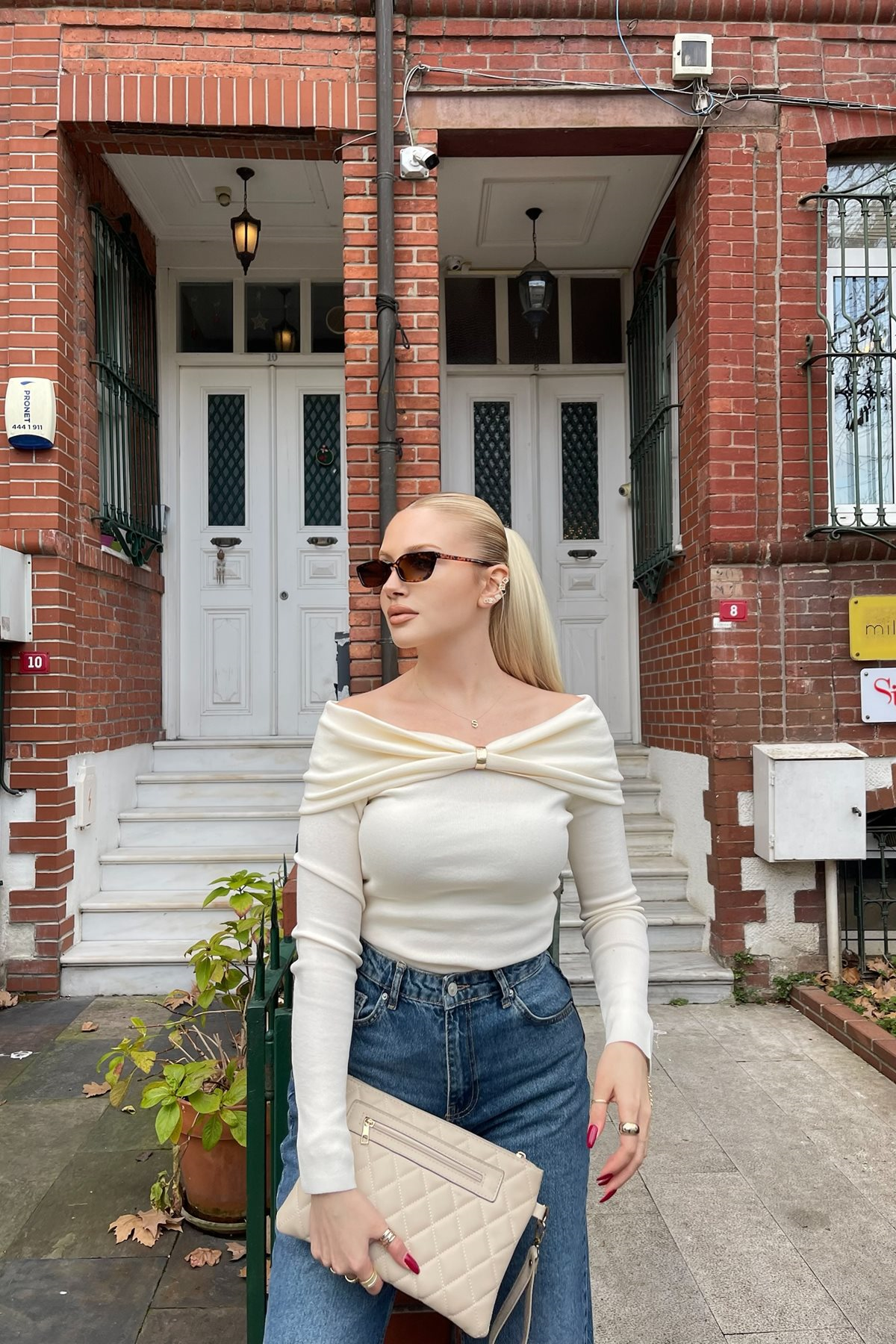 BARDOT YAKA AKSESUARLI TRIKO KAZAK