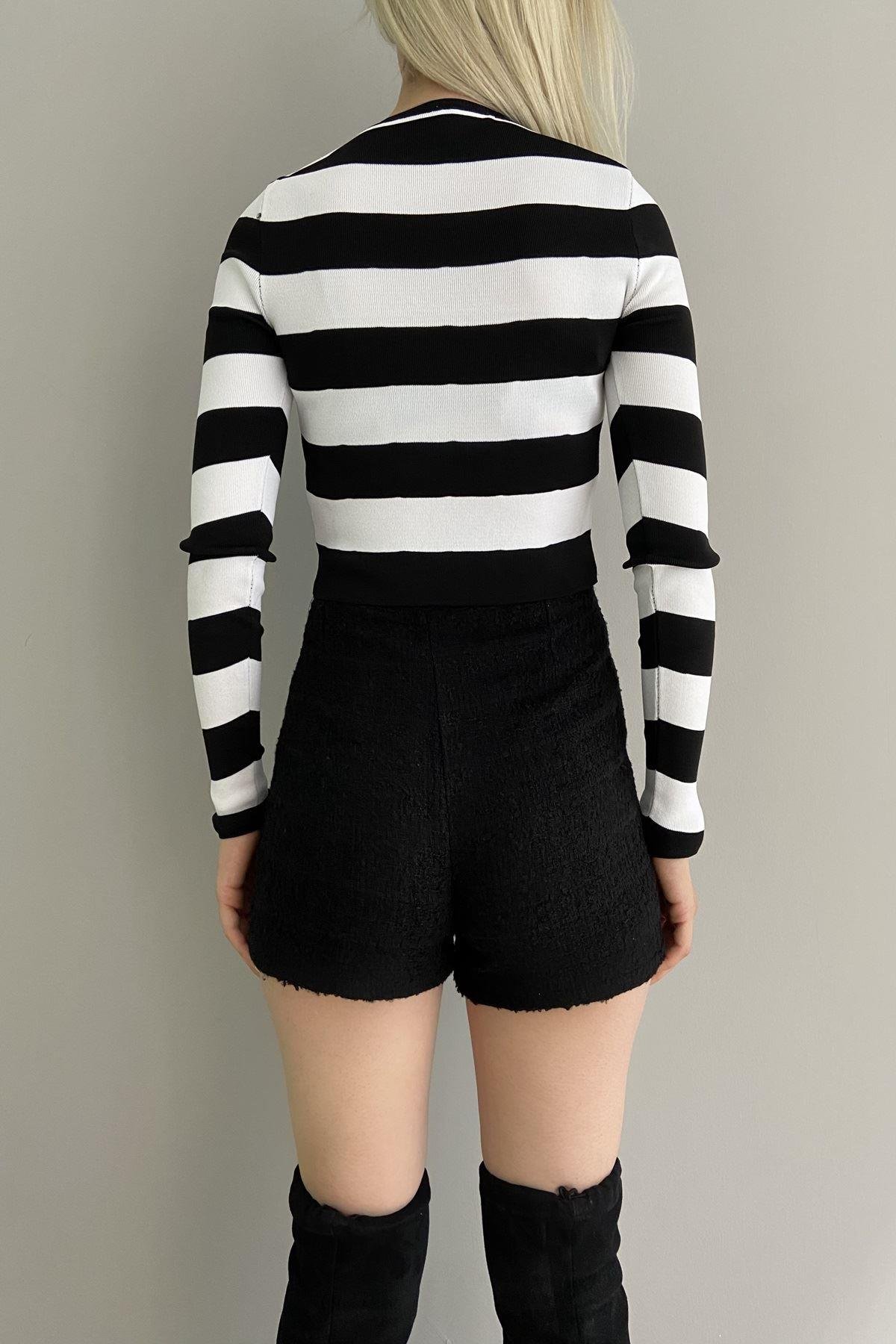 BİSİKLET YAKA ÇİZGİLİ CROP TRIKO