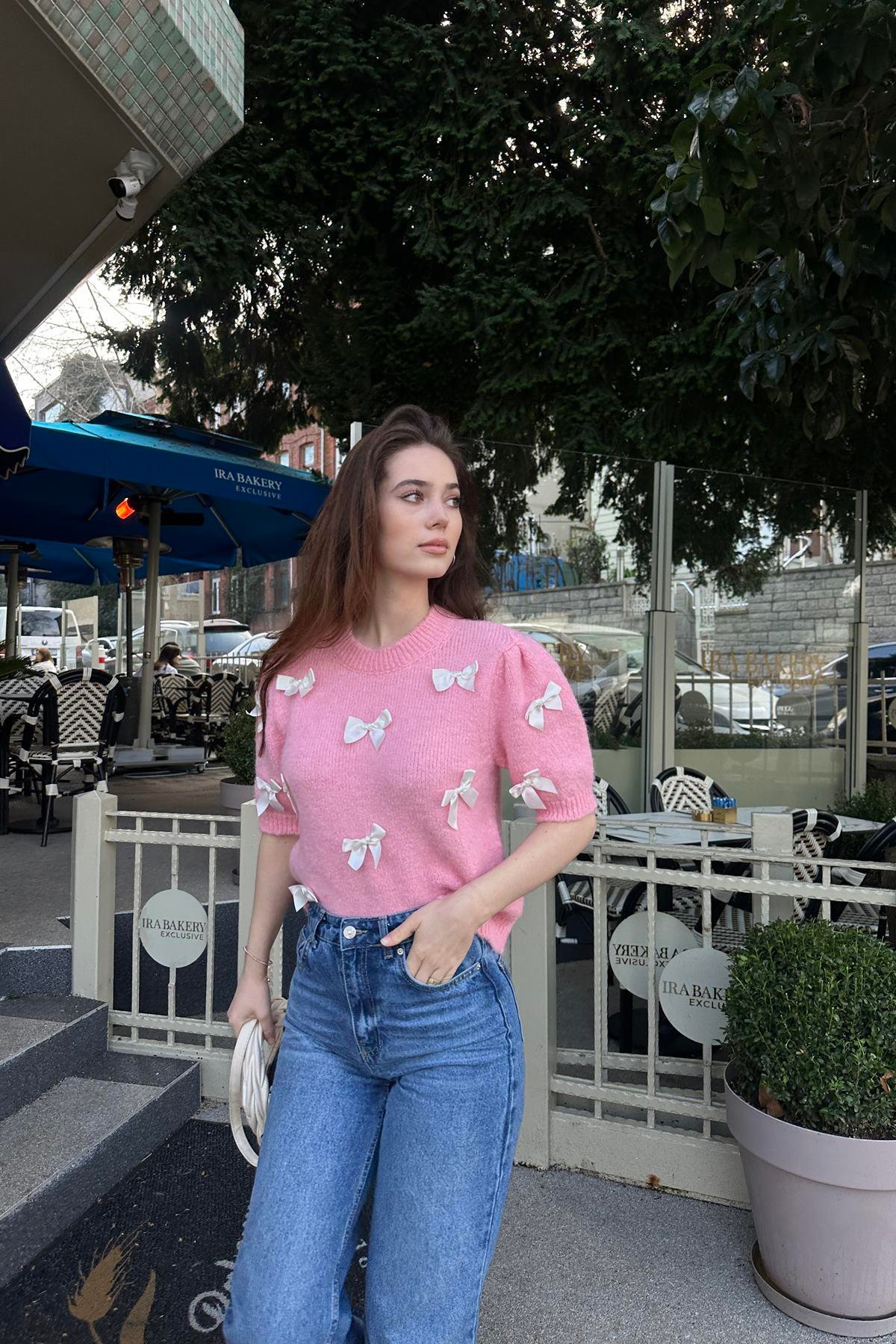 BİSİKLET YAKA FYONK DETAYLI KISA KOLLU TRIKO