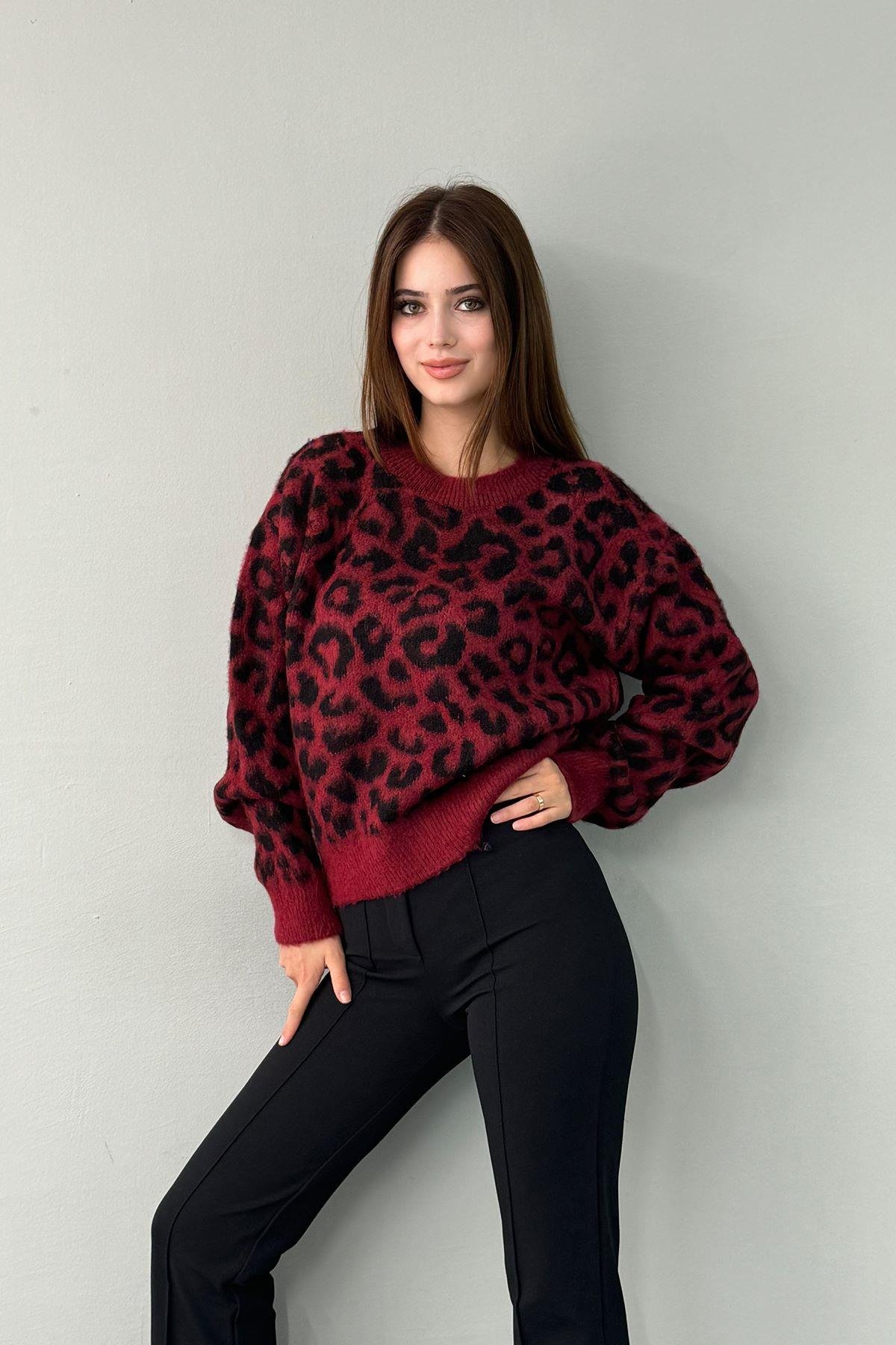 BİSİKLET YAKA LEOPAR ŞARDONLU TRIKO KAZAK