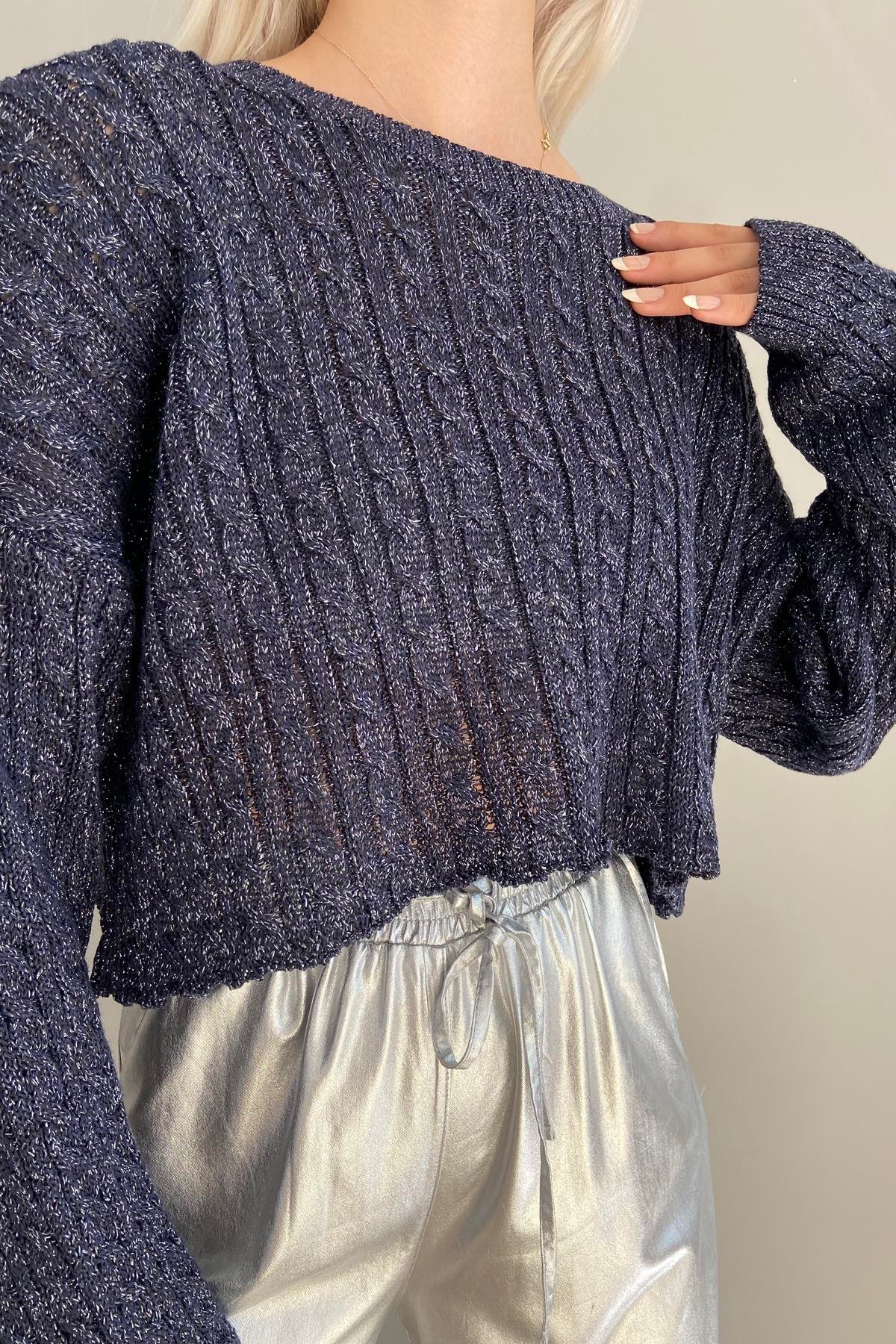 BİSİKLET YAKA SAÇ ÖRGÜLÜ CROP TRIKO