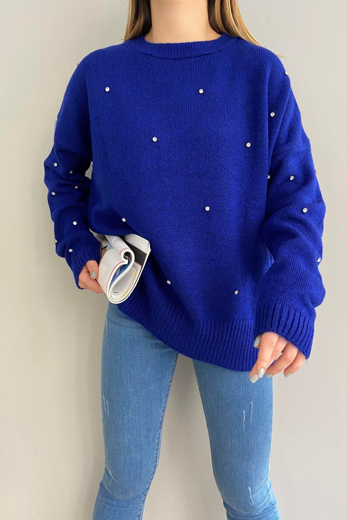 BİSİKLET YAKA TAŞLI TRIKO