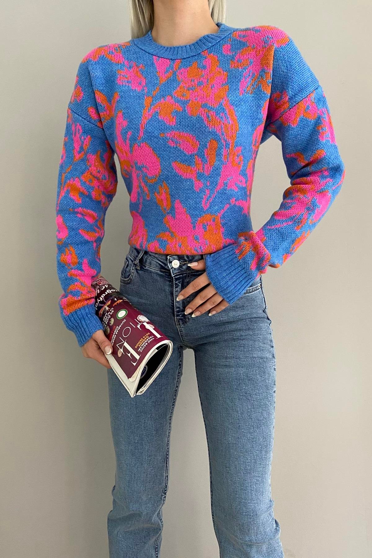 ÇİÇEK DESENLİ TRIKO KAZAK