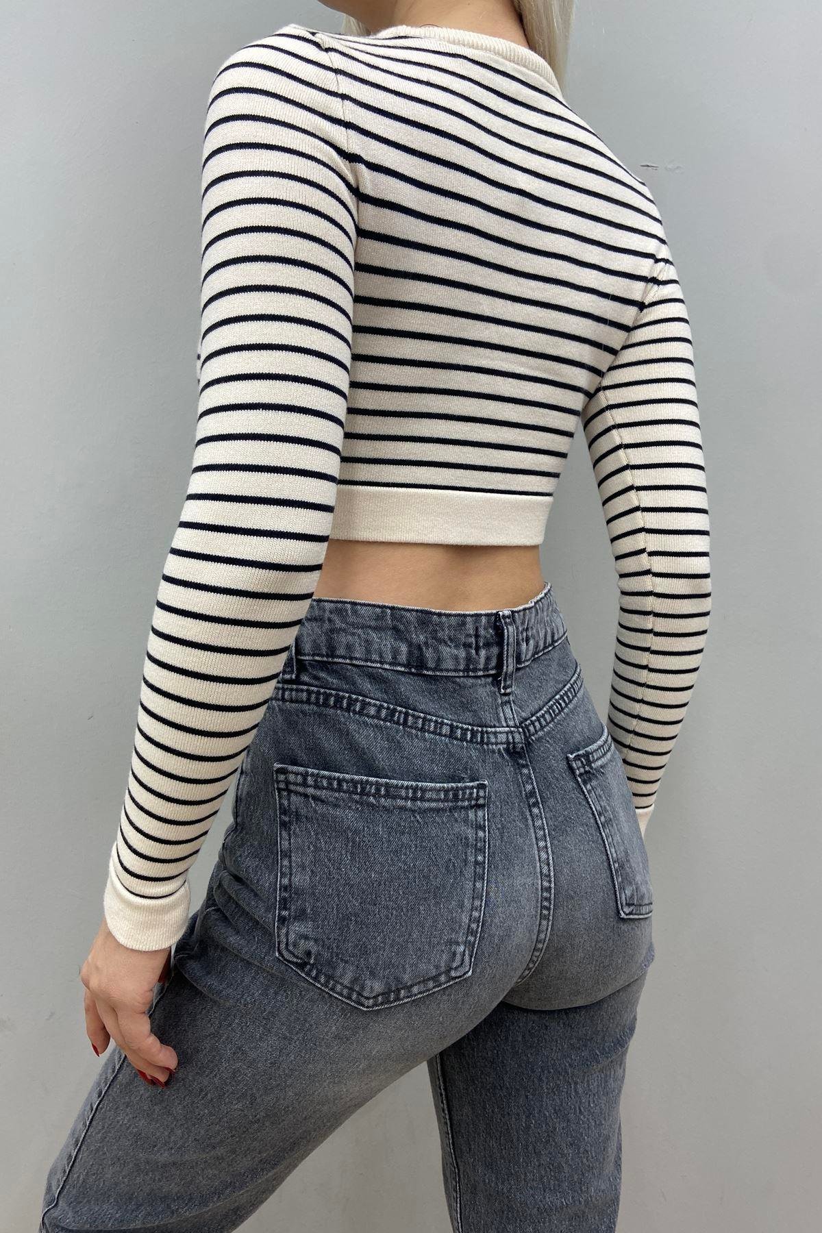 ÇİZGİLİ CROP TRIKO KAZAK