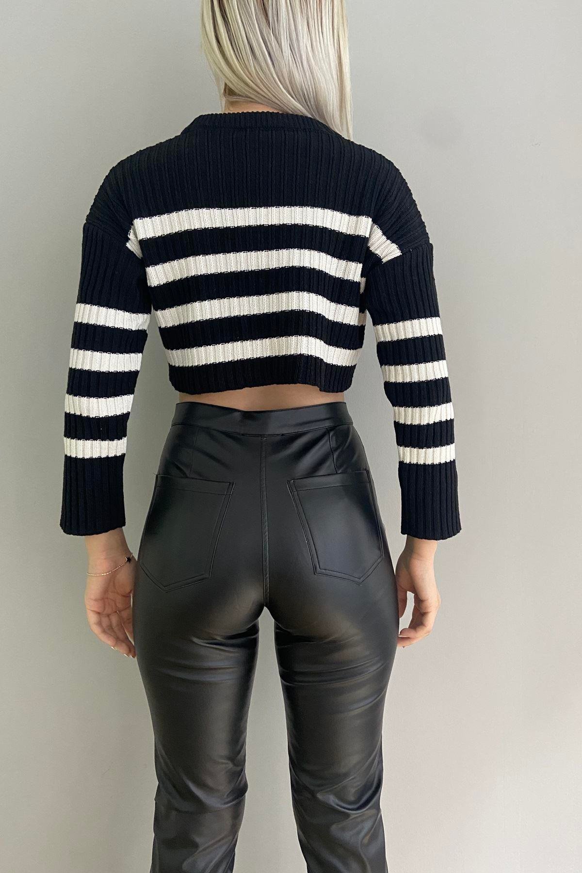 ÇİZGİLİ CROP TRIKO KAZAK