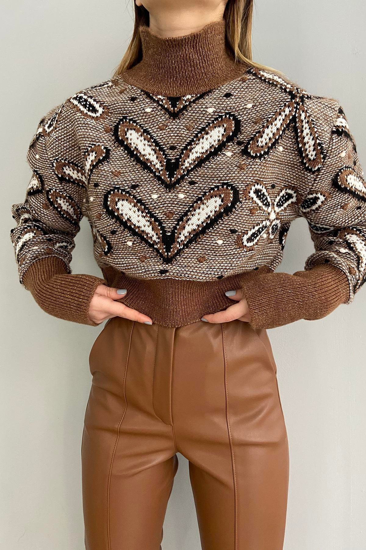 DESENLİ CROP KAZAK