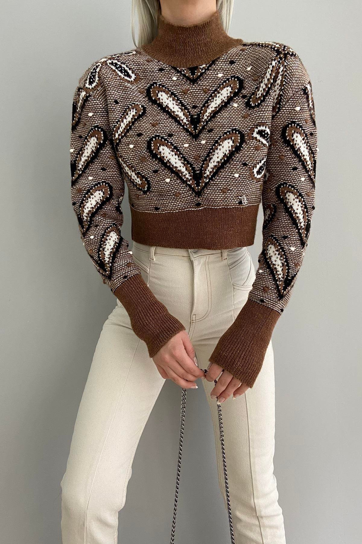 DESENLİ CROP KAZAK