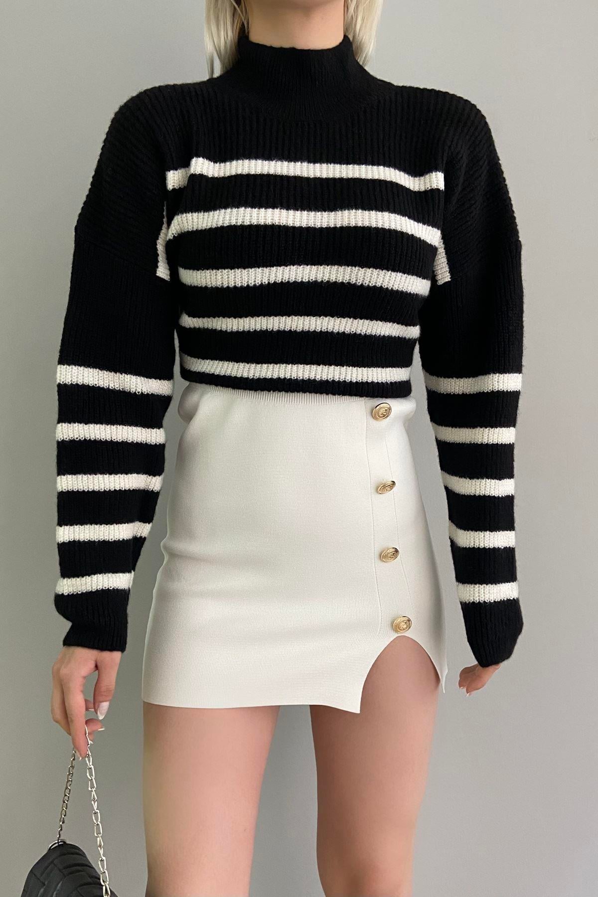 DİK YAKA ÇİZGİLİ CROP KAZAK