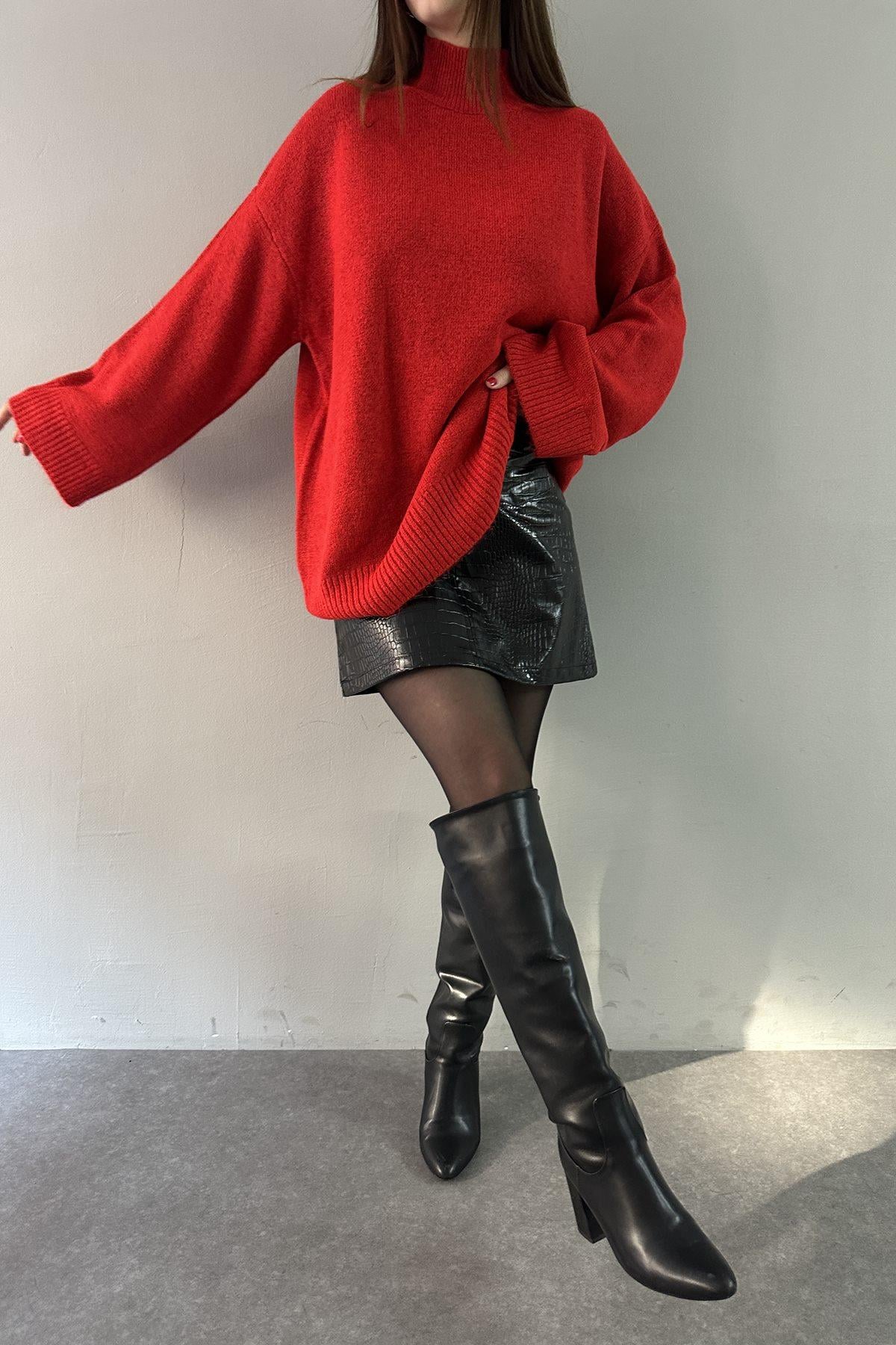 DİK YAKA OVERSIZE TRIKO KAZAK