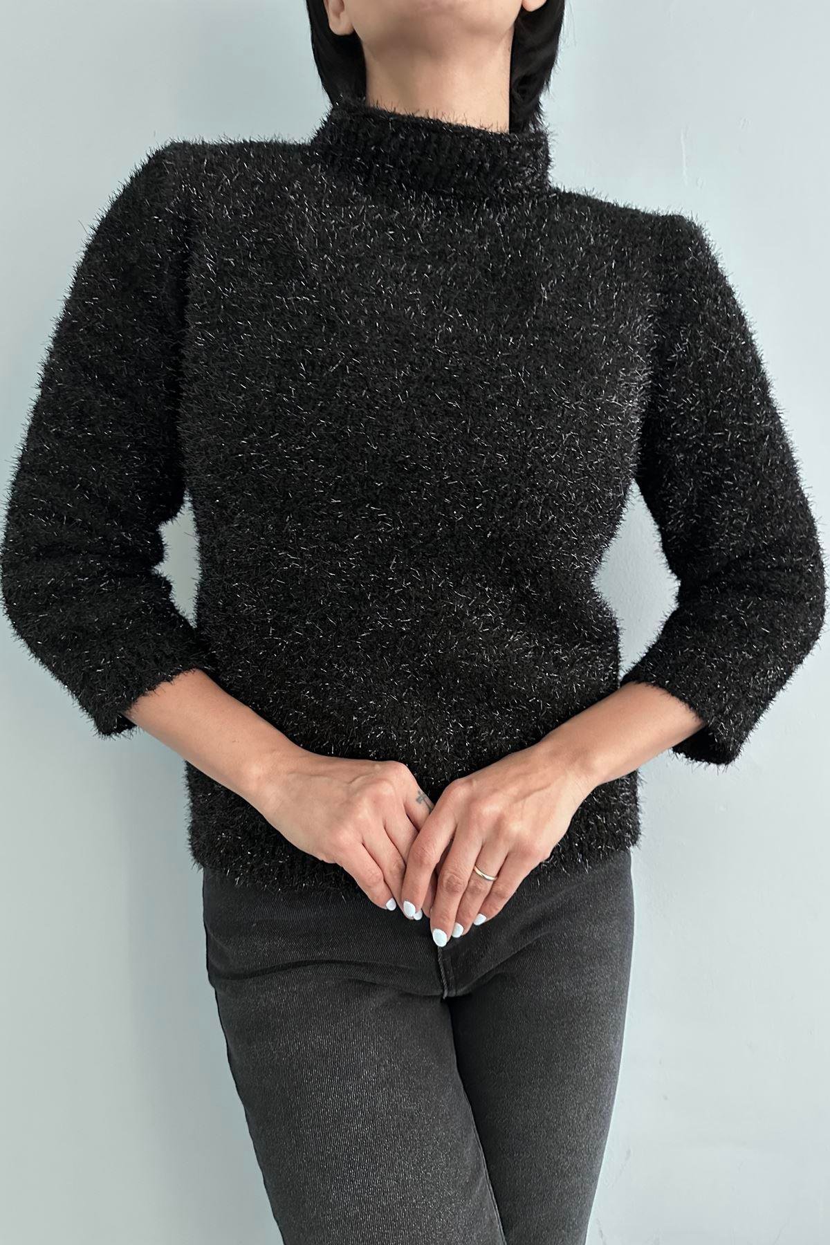 DİK YAKA SİMLİ TRIKO