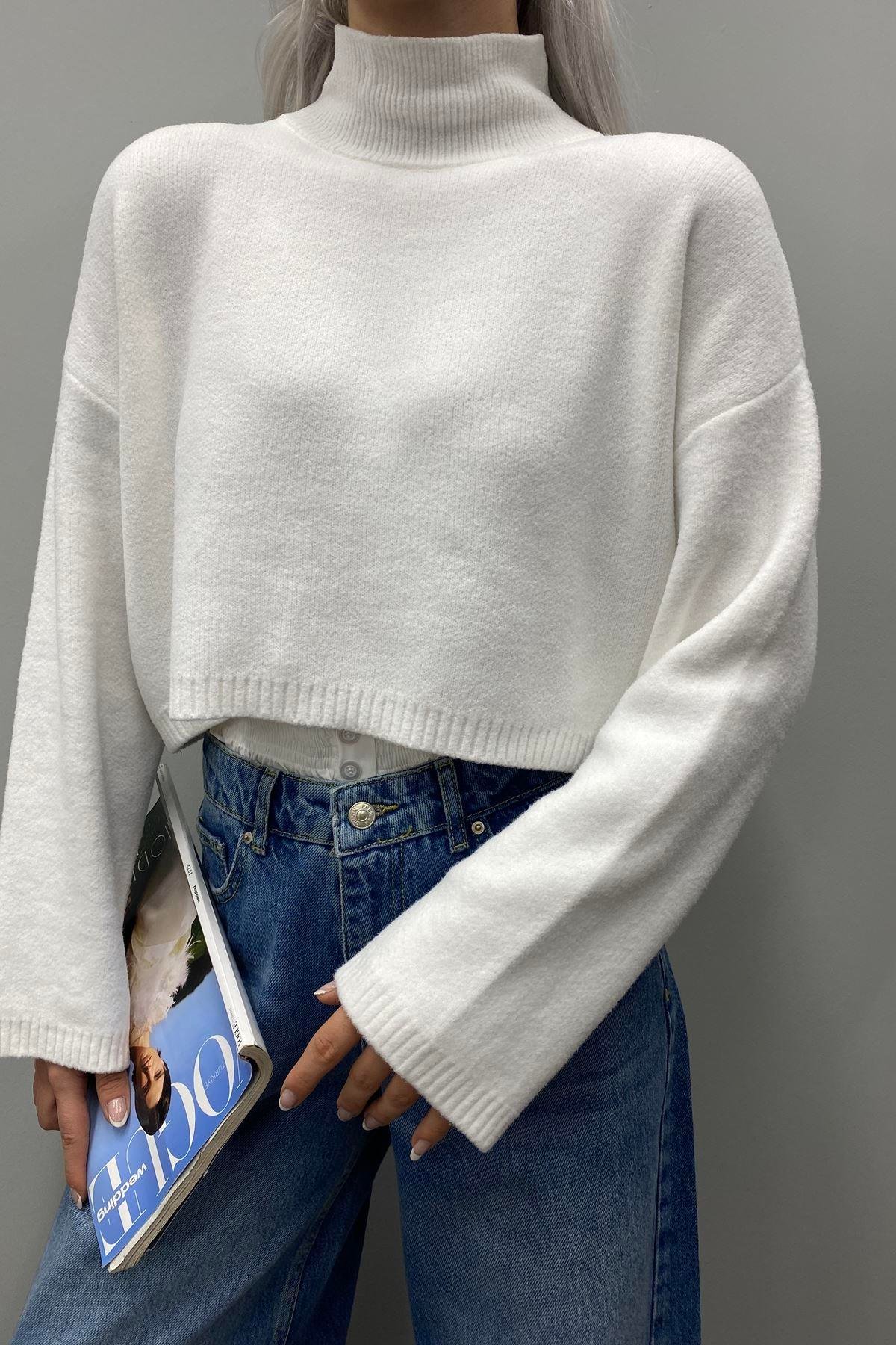 DİK YAKA YUMOŞ DOKULU CROP KAZAK