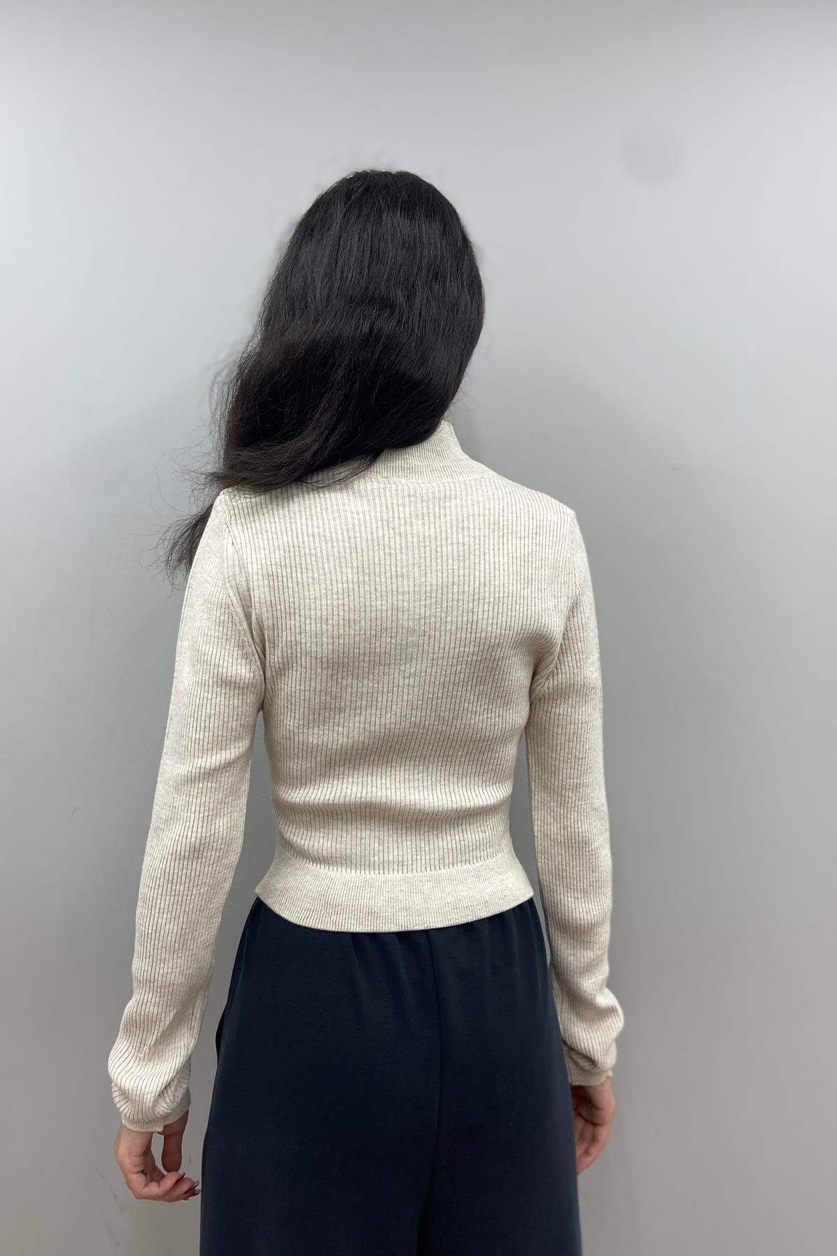FITİLLİ FERMUARLI CROP TRIKO