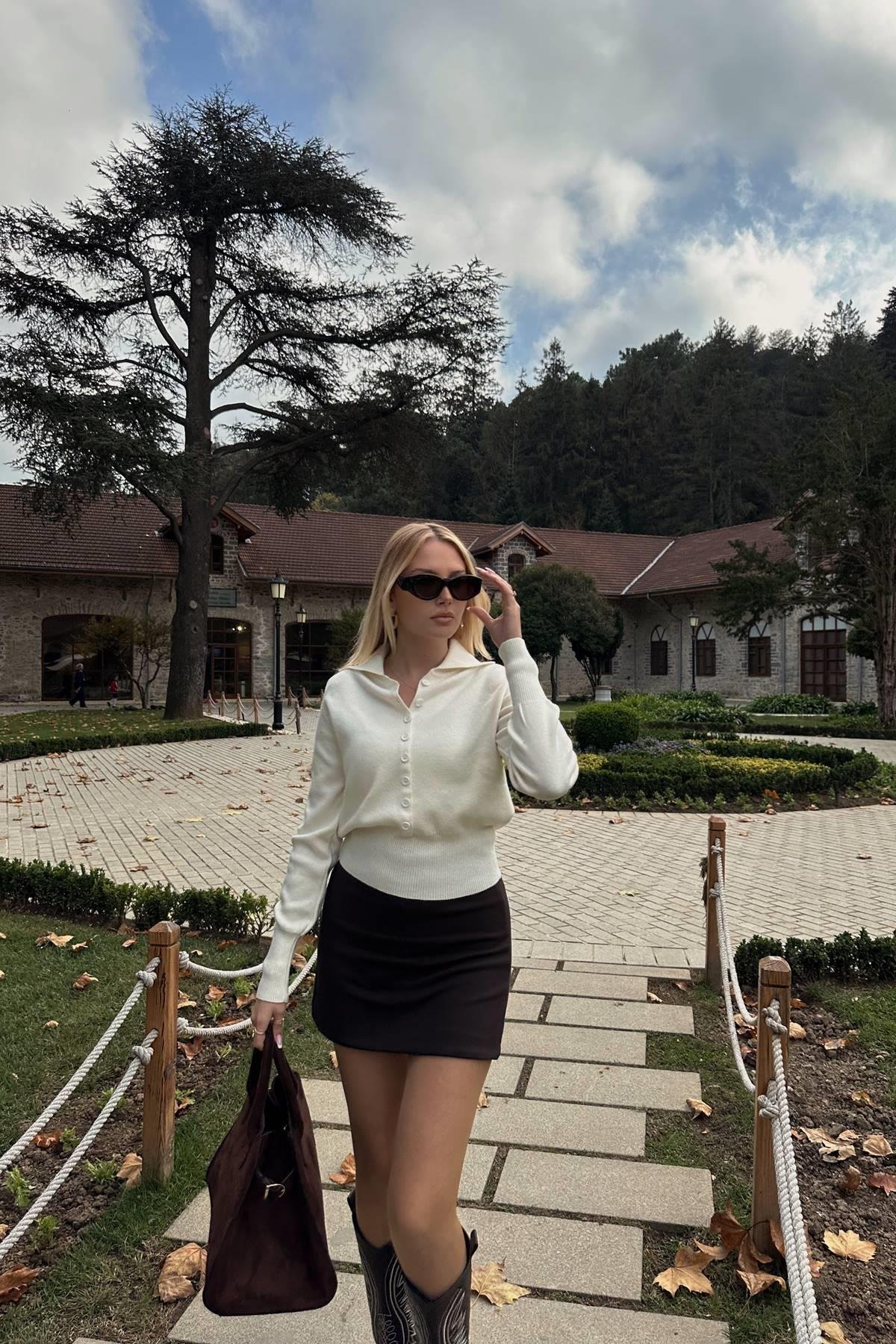 POLO YAKA YÜNLÜ DÜĞMELİ TRIKO KAZAK