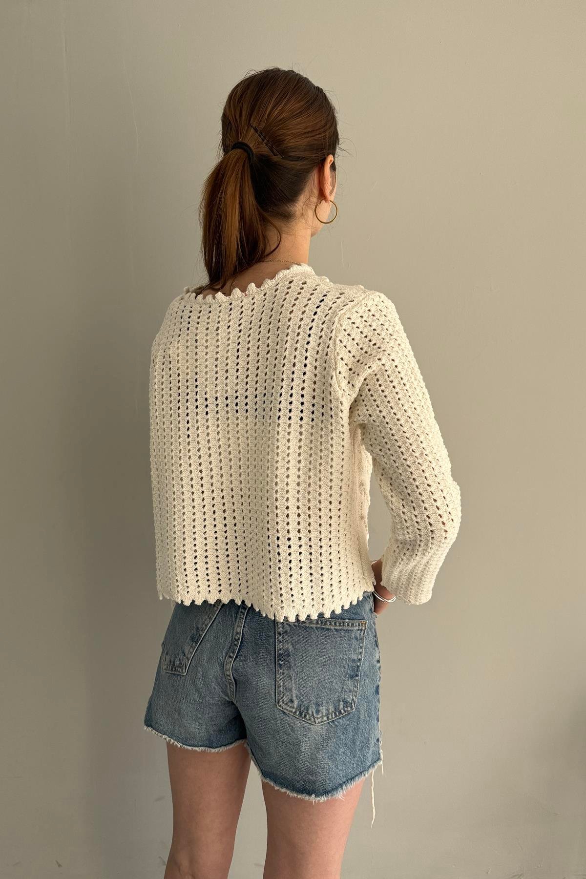 PONPON DESENLİ ACURLU TRIKO