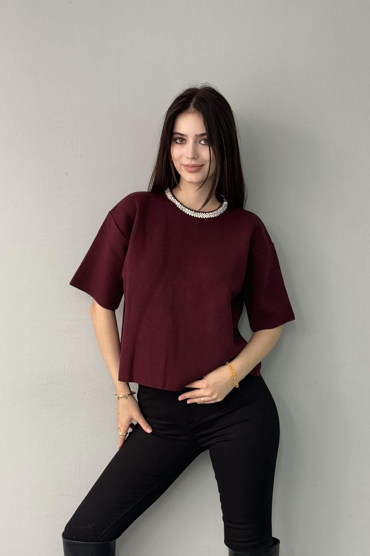 YAKA TAŞLI TRIKO