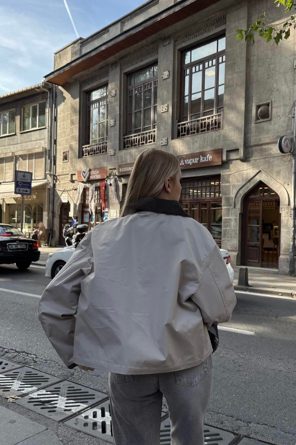 KADİFE YAKA DETAYLI CEKET