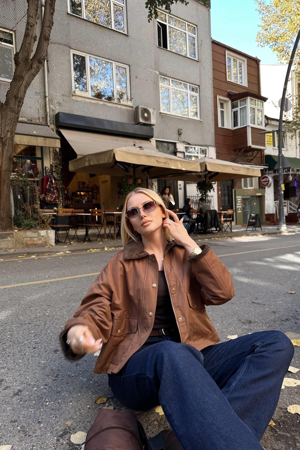 KADİFE YAKA DETAYLI CEKET