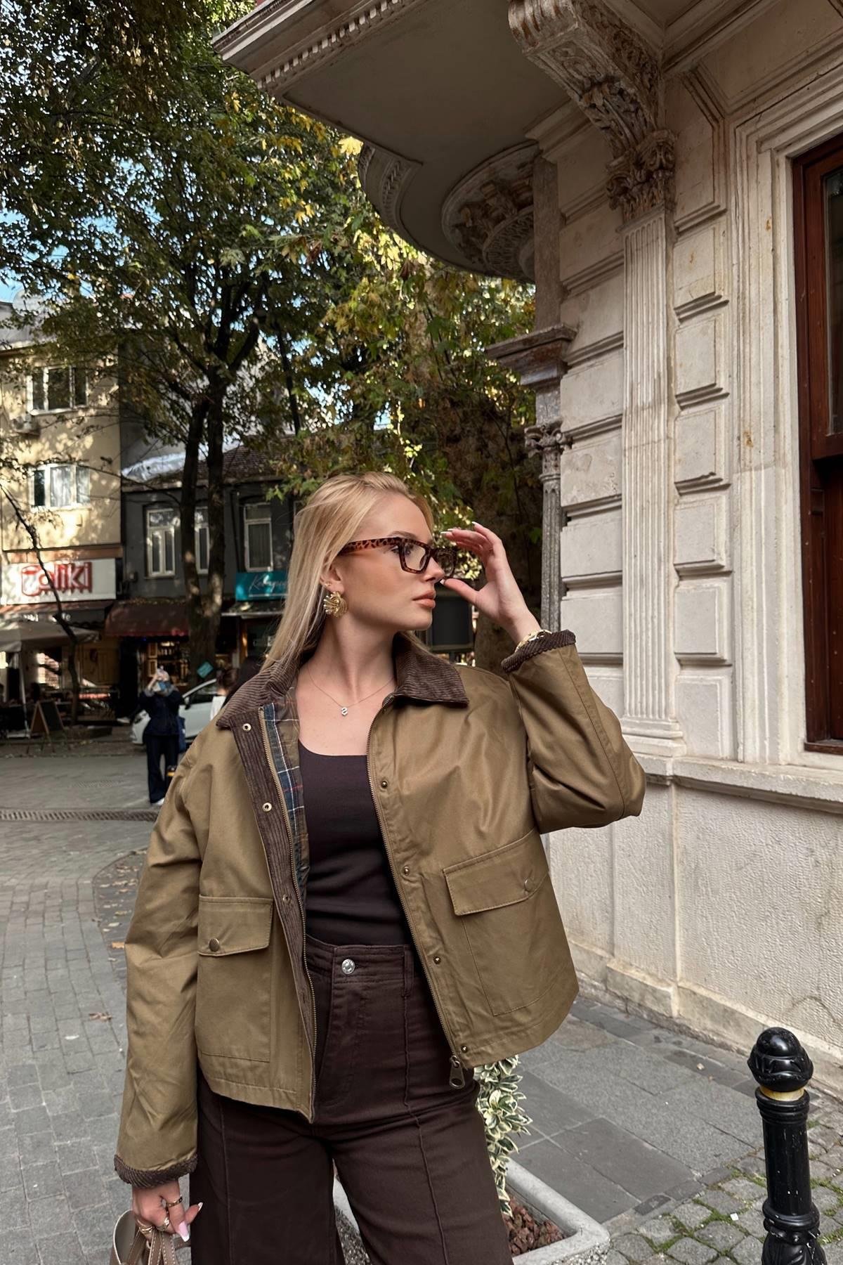 KADİFE YAKA DETAYLI CEKET