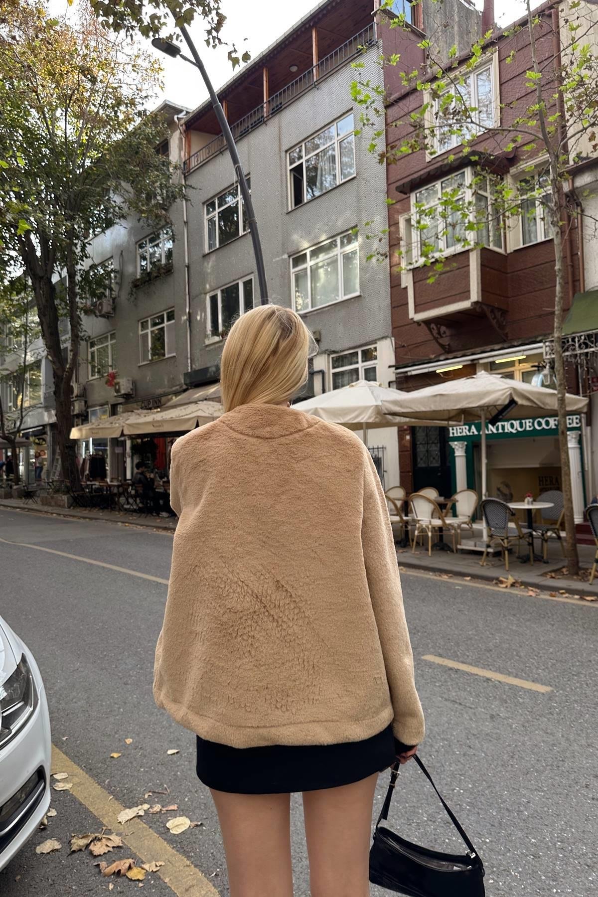 KEMER TOKALI PELÜŞ CEKET