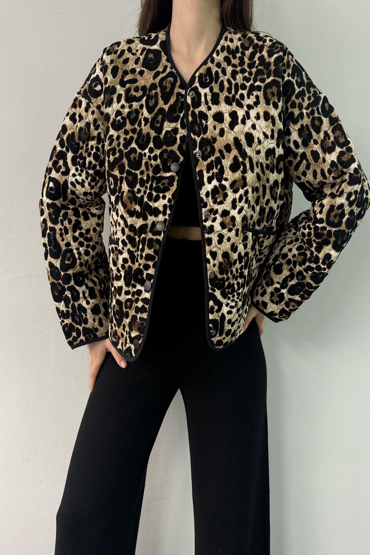 LEOPAR DESEN KALP İŞLEMELİ KAPITONE MONT