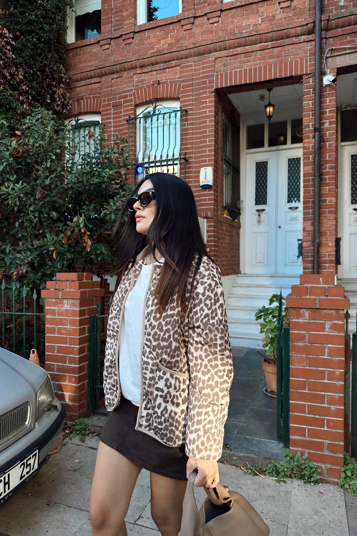 LEOPAR DESEN KAPİTONE CEKET
