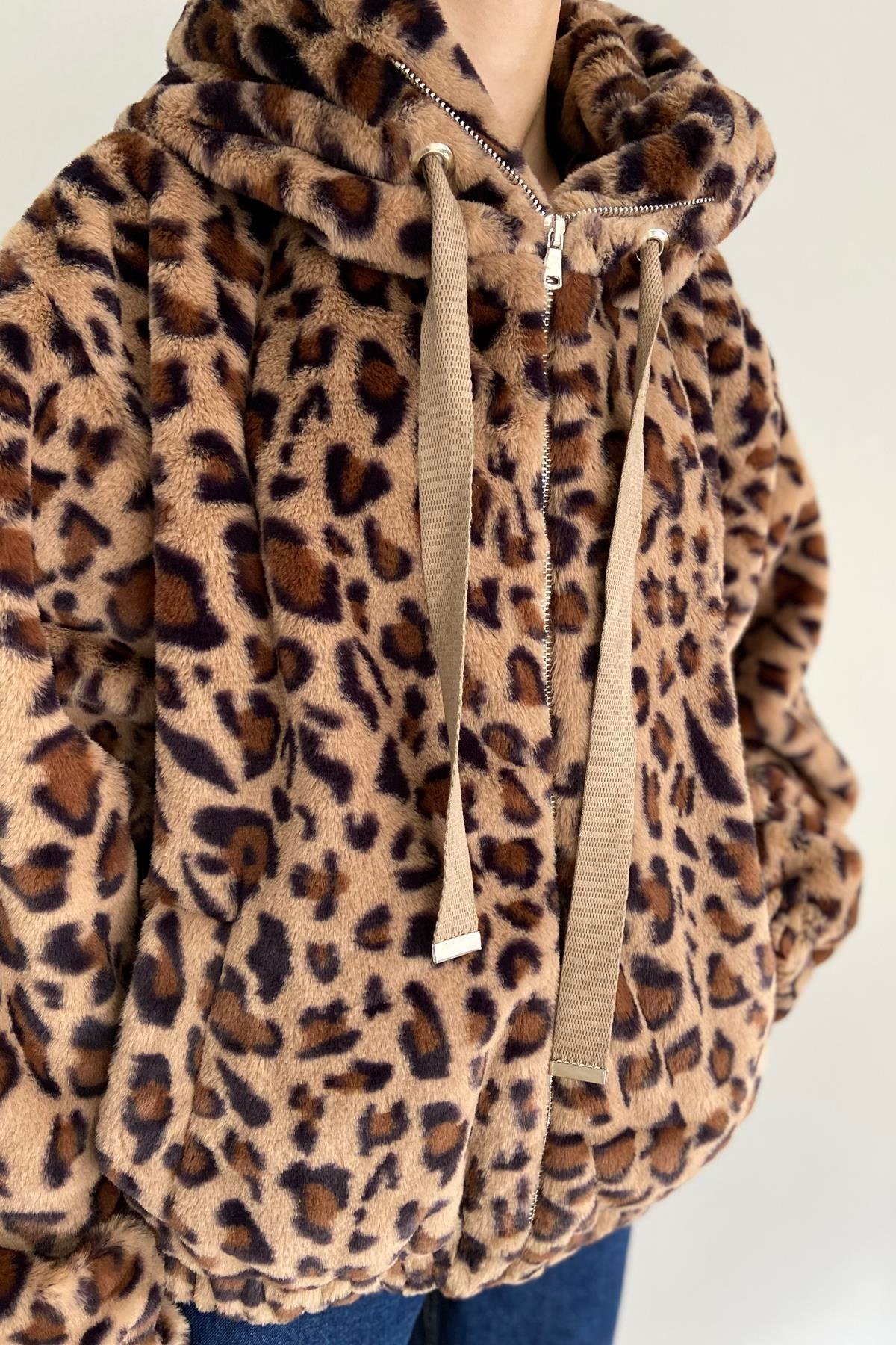 LEOPAR DESEN PELÜŞ KABAN