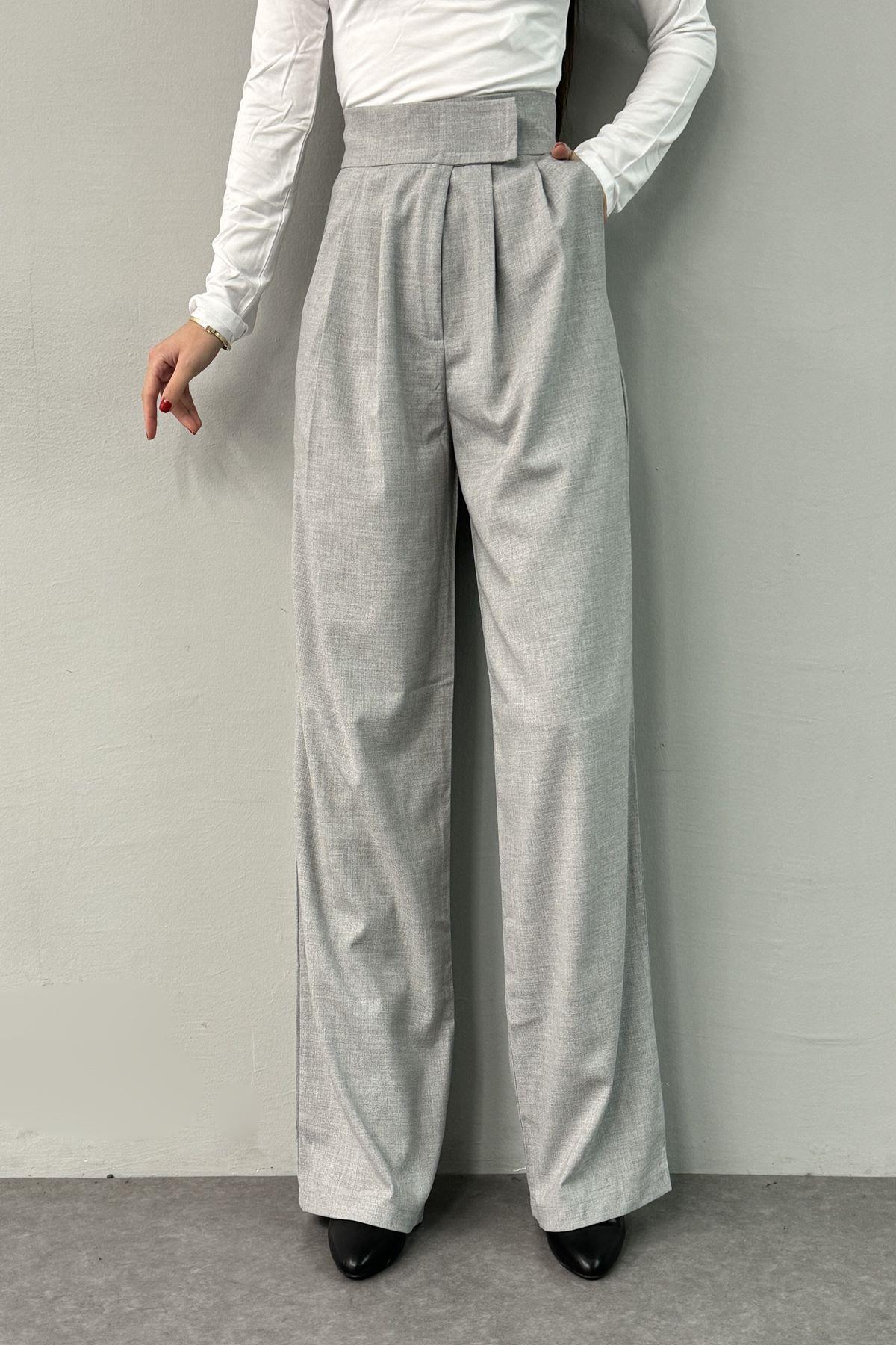 BEL CIRT DETAY PİLELİ PANTOLON