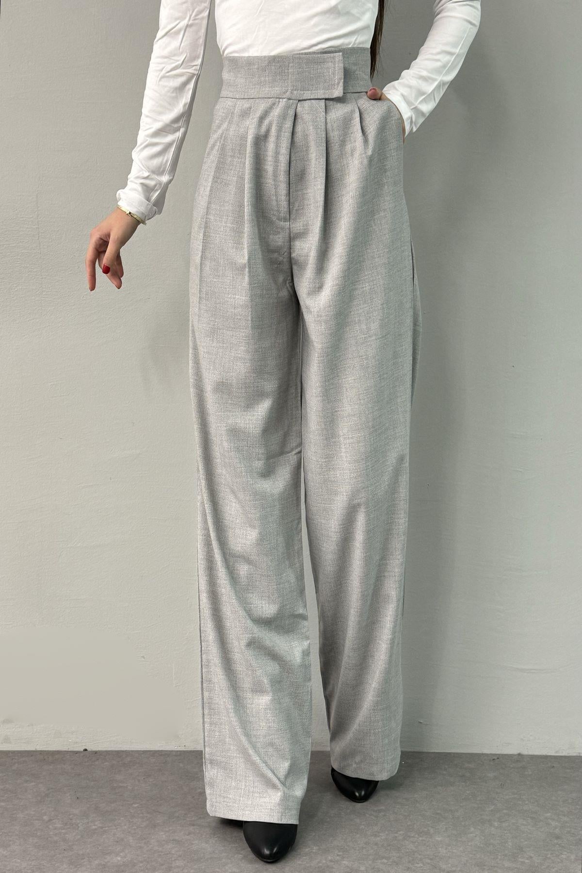 BEL CIRT DETAY PİLELİ PANTOLON